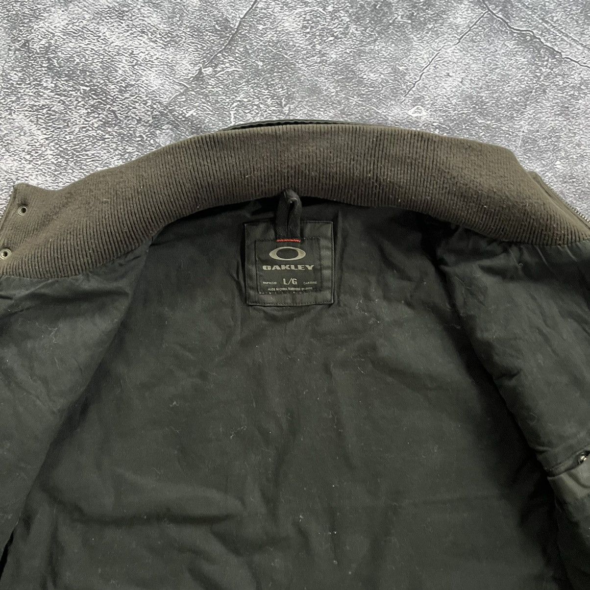 Oakley Oakley Men's Windbreaker Jacket Size Large Black Size US L / EU 52-54 / 3 - 8 Thumbnail