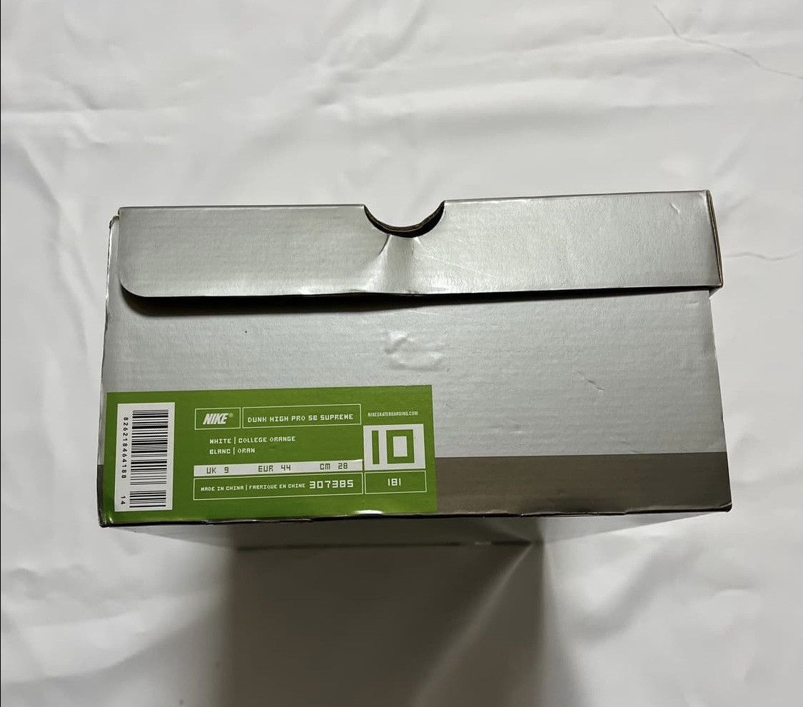 Nike × Supreme Supreme x Nike Dunk 2003 High Pro SB ‘Orange Stars’ SAMPLE Size US 10 / EU 43 - 10 Thumbnail