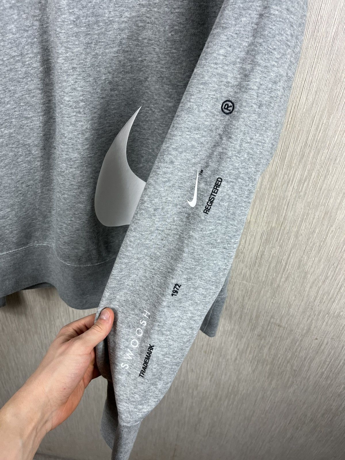 Nike Nike big swoosh rare drill wrap around logo y2k sweatshirt Size US M / EU 48-50 / 2 - 10 Thumbnail