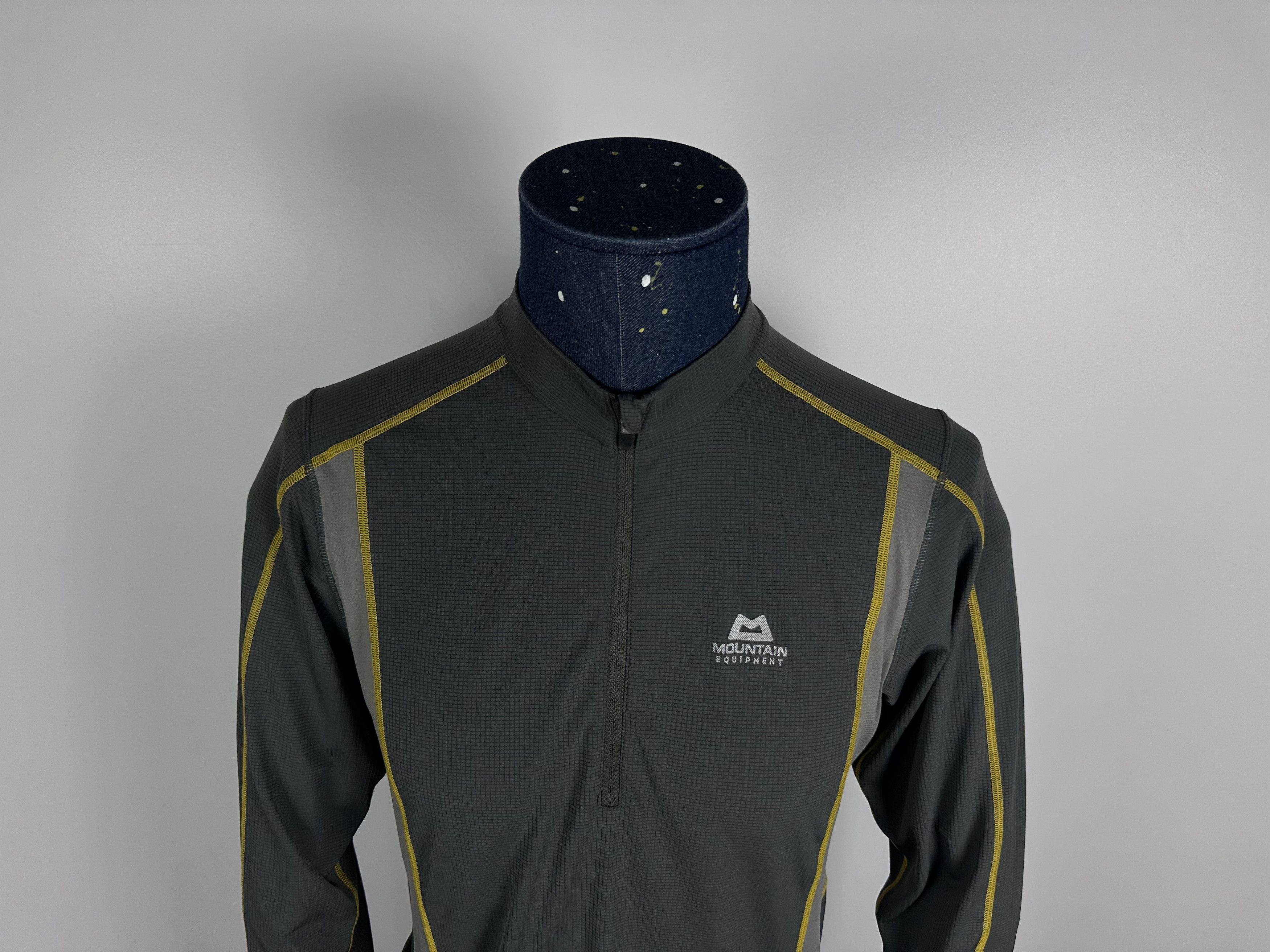 Mountain Equipment Mountain Equipment Ignis TShirt Long Sleeve 1/2 Zip Hiking Size US M / EU 48-50 / 2 - 3 Thumbnail