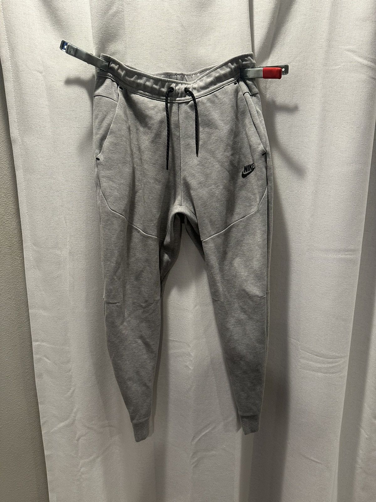 Nike Nike tech gray sweats Size US 29 - 2 Thumbnail
