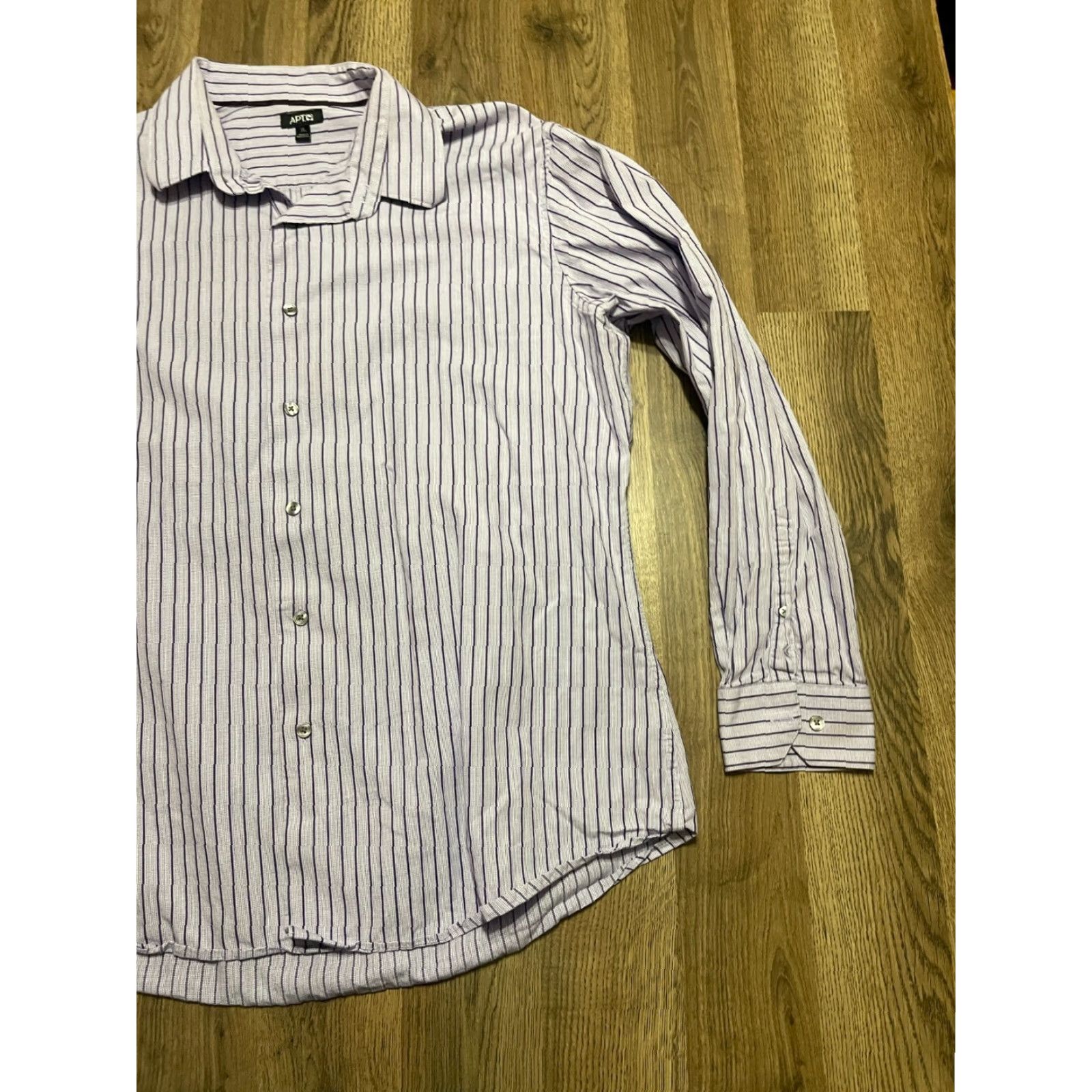Apt. 9 Apt.9 Men's XL Purple Striped Button-Up Long Sleeve Shirt User: Apt.9 Men's Size XL Purple Striped Button-Up Long Sleeve Shirt Size US XL / EU 56 / 4 - 4 Thumbnail