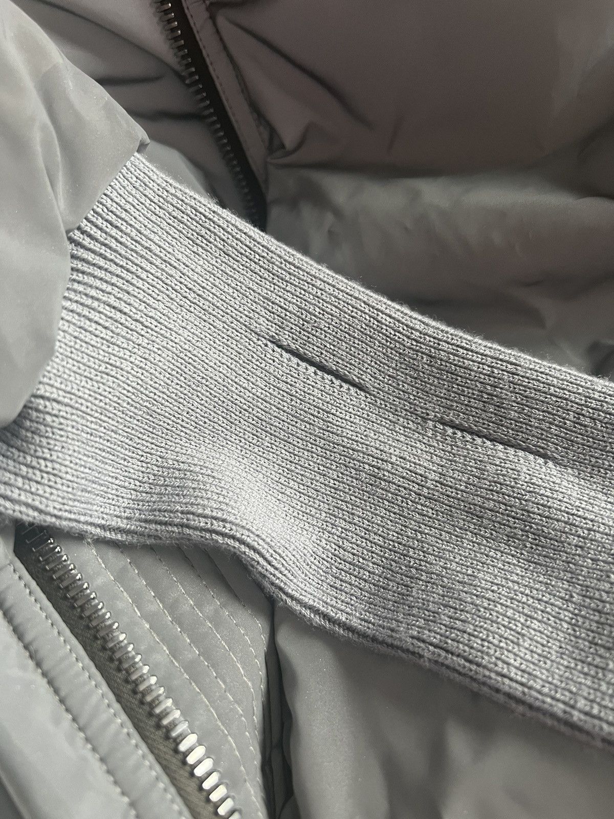 Rick Owens 🔥 Reflective Rick Owens FW22 Strobe Gauntlet bomber jacket Size US S / EU 44-46 / 1 - 16 Thumbnail