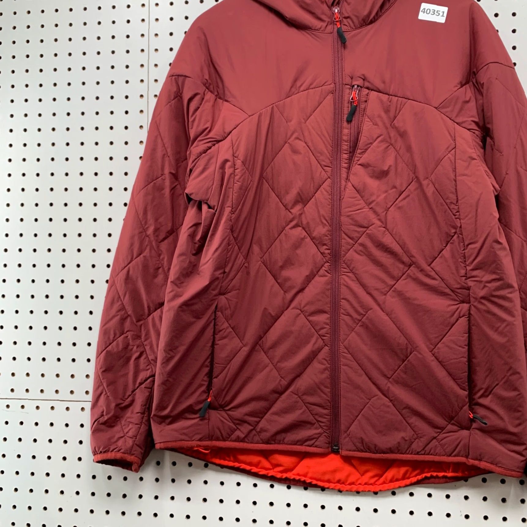 Vintage VINTAGE Duluth Agiloft Quilted Jacket Mens Medium Red Hooded Zip Fashion Quilted 20.5x29 Mens Clothing Size US M / EU 48-50 / 2 - 5 Thumbnail