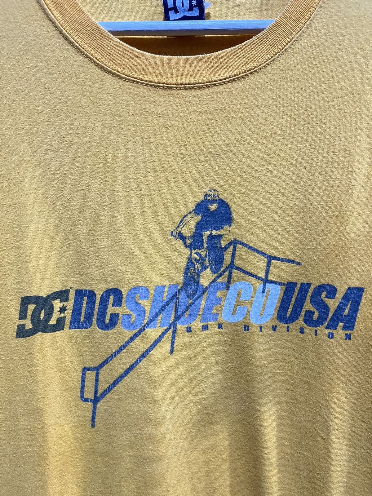 DC DC Shoe BMX Division Skateboard Tee 00s Size US M / EU 48-50 / 2 - 3 Thumbnail
