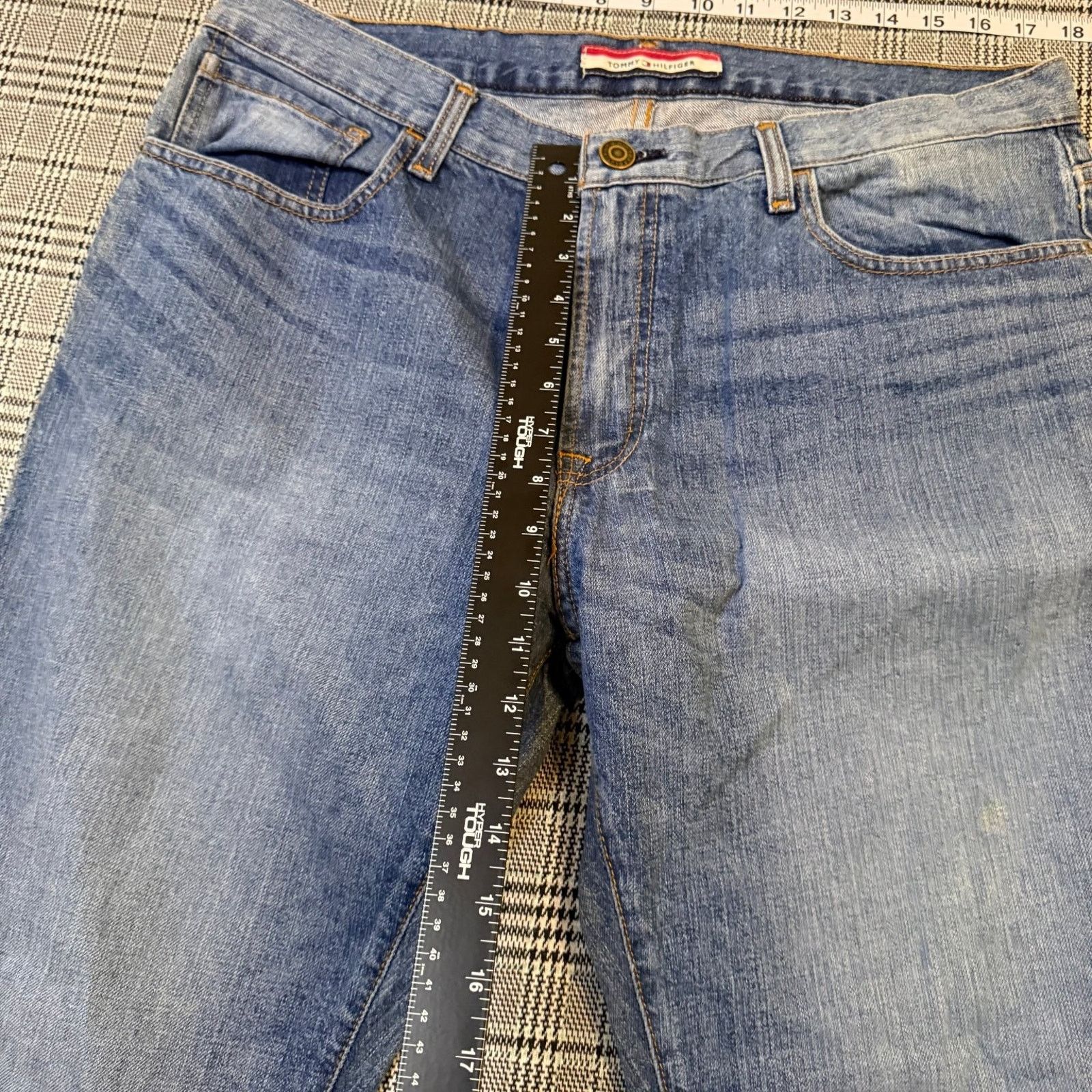 Tommy Hilfiger Tommy Hilfiger Men's Jeans Light Blue Wash Denim Size 32x32 Size US 32 / EU 48 - 6 Thumbnail
