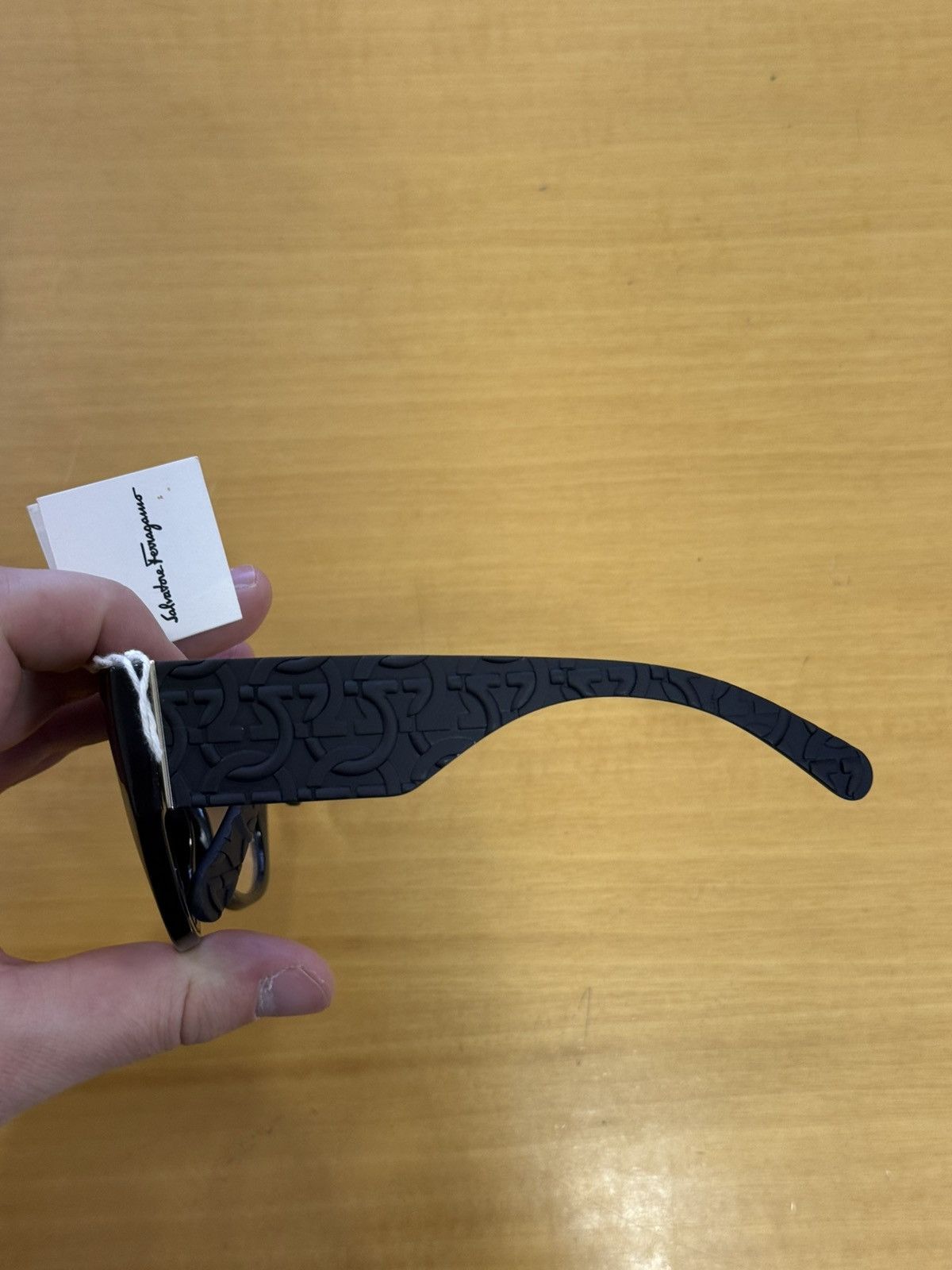 Salvatore Ferragamo Ferragamo Sunglasses SF1088SE 001 Size ONE SIZE - 3 Thumbnail