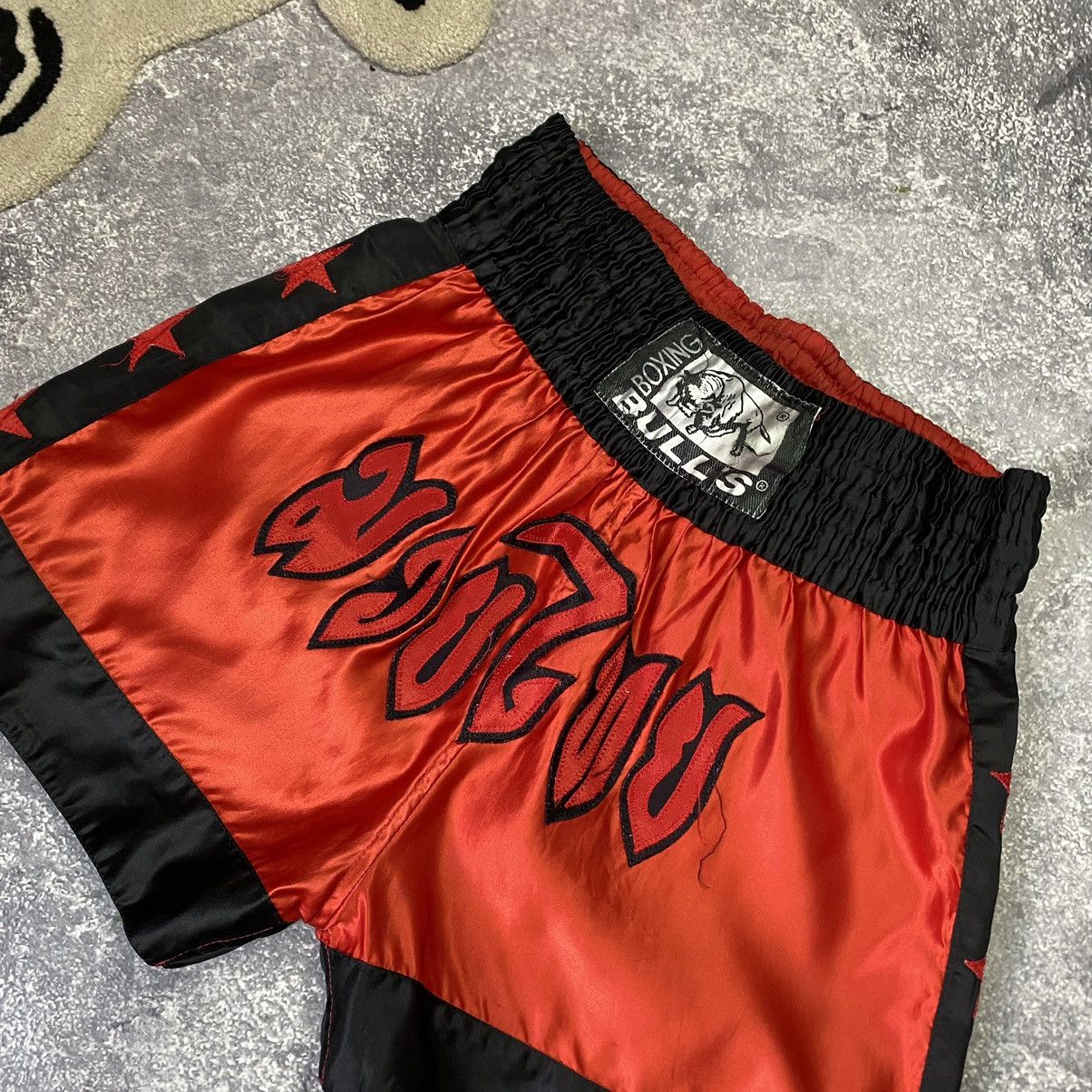 Japanese Brand Vintage Men’s Muay Thai Bulls Sportswear shorts Size US 34 / EU 50 - 2 Thumbnail