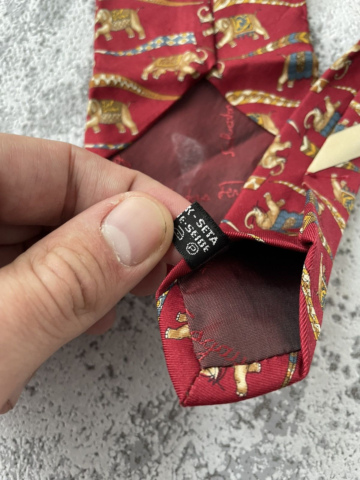 Salvatore Ferragamo × Vintage Vintage Salvatore Ferragamo Elephant Print Silk Ties Size ONE SIZE - 10 Thumbnail