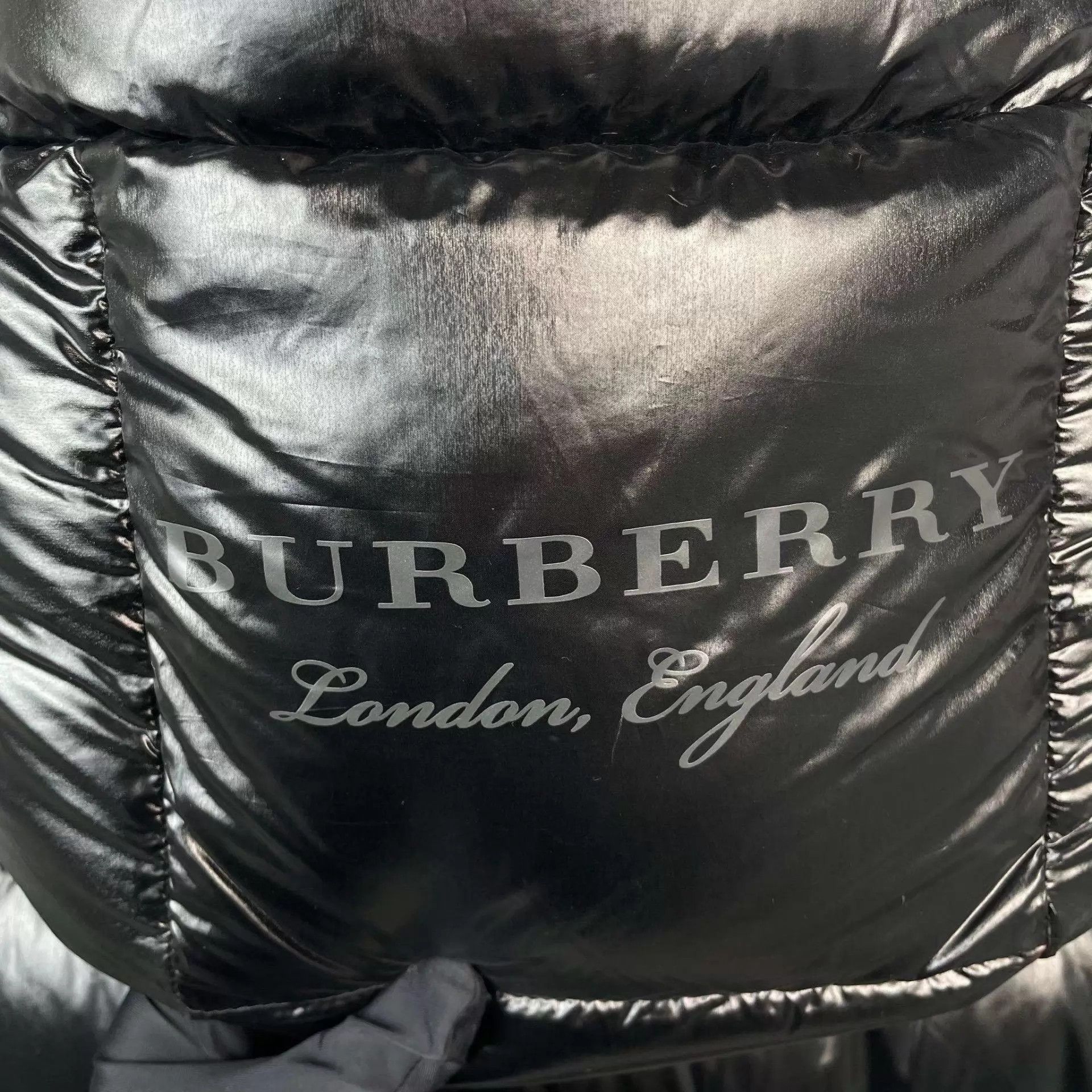 Burberry Burberry down vest 97 new 50 black Size US M / EU 48-50 / 2 - 4 Thumbnail