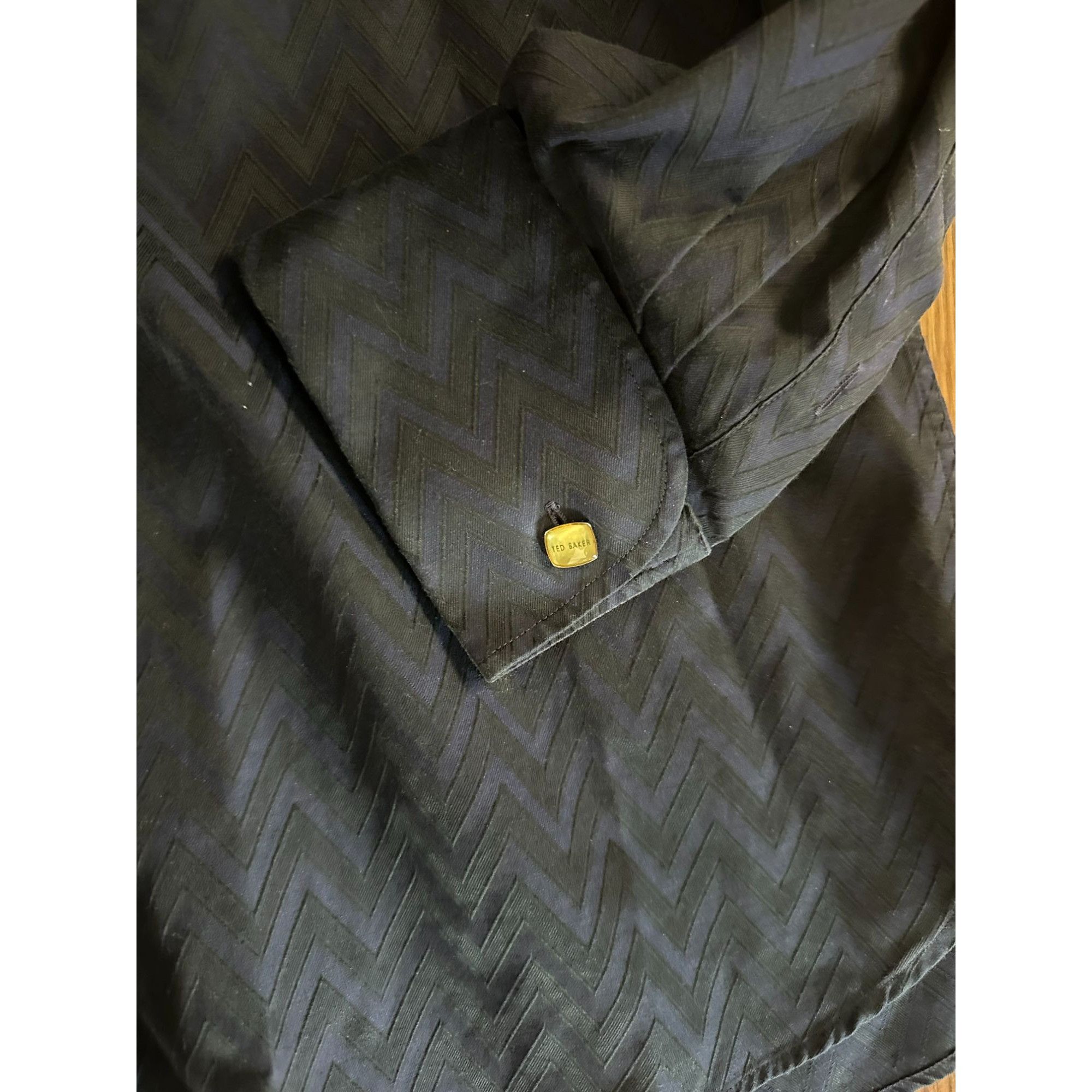Ted Baker Ted Baker designer black button down men's shirt with cuffli Size US XL / EU 56 / 4 - 3 Thumbnail