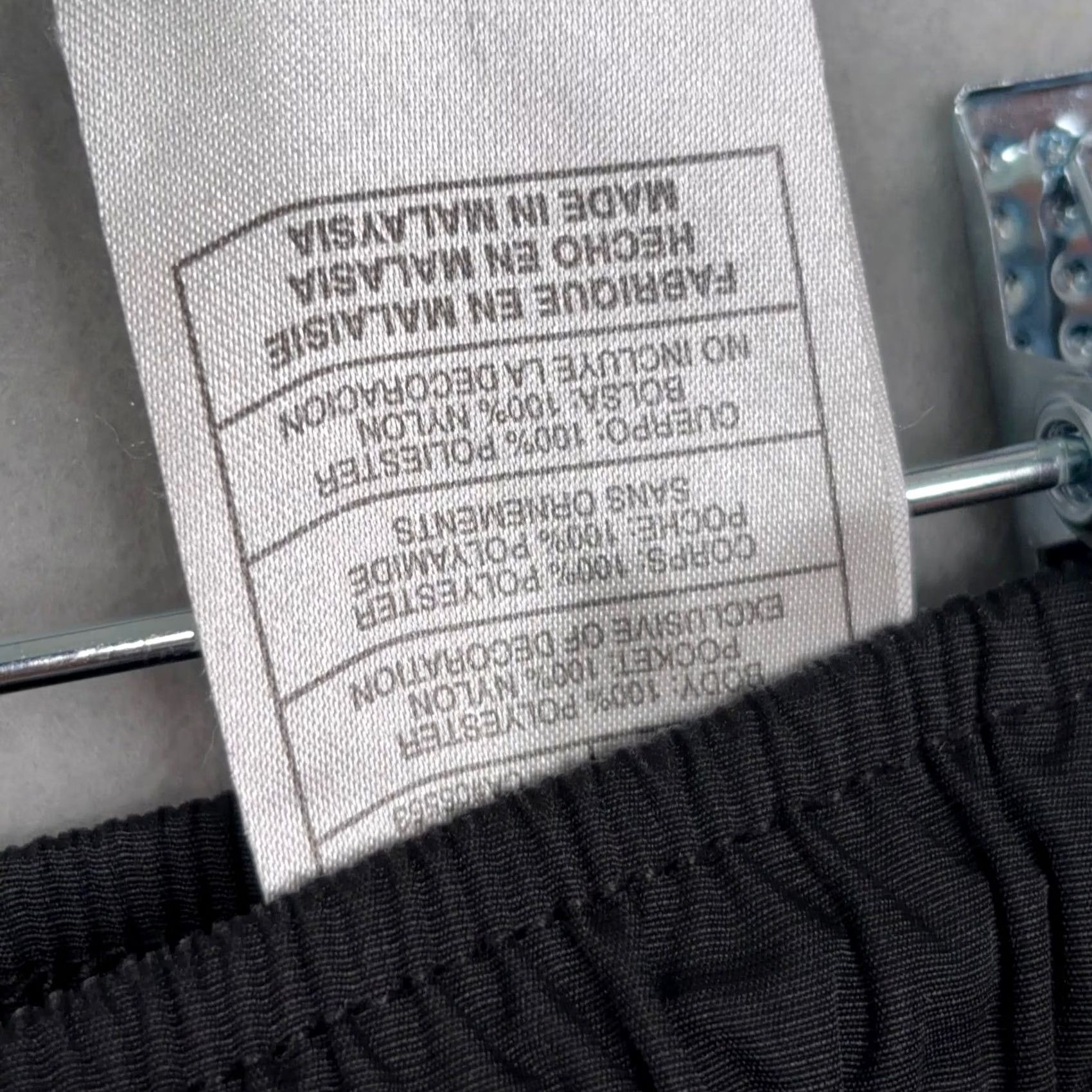 Nike VINTAGE Nike Track Pants Men XXL Black Solid Piping Swoosh Sportswear Athletic Y2K Size US 39 - 3 Thumbnail