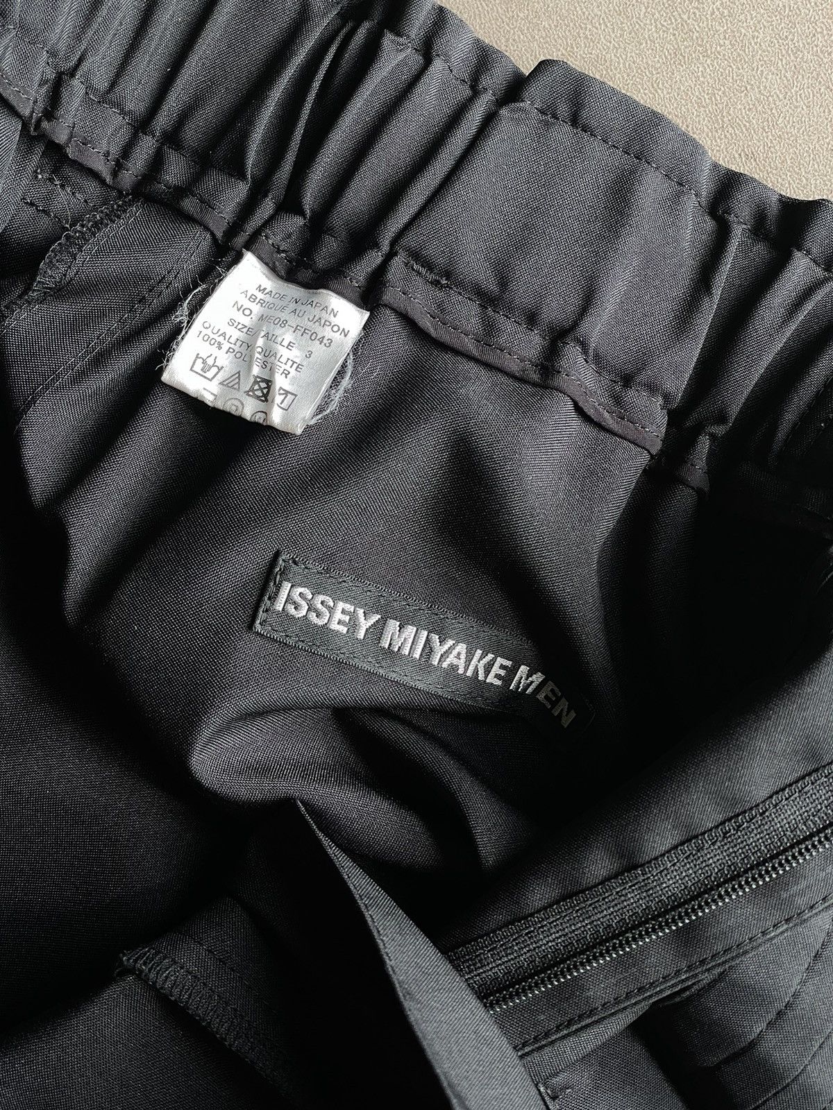 Issey Miyake Issey Miyake Men Belted Tapered Trousers Size US 32 / EU 48 - 5 Thumbnail