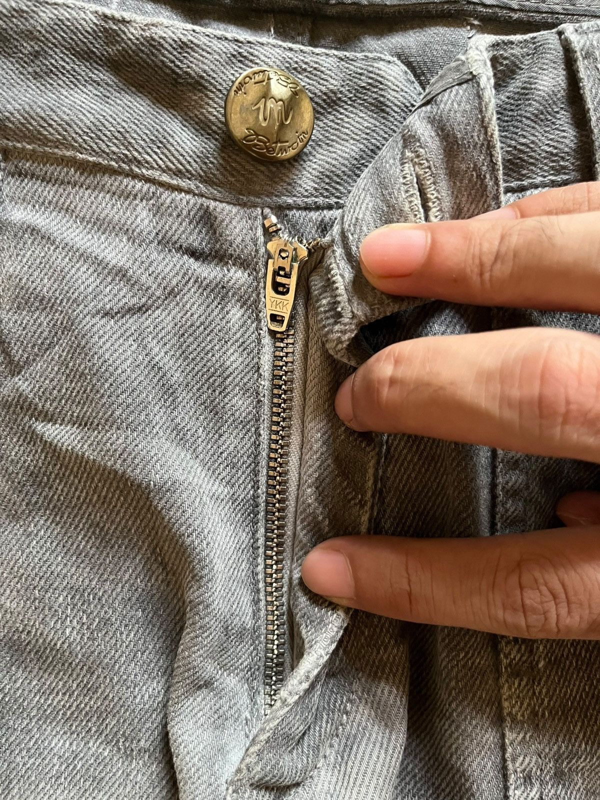 Other Vintage Italian Brand Two Tone Distressed Fatigue Jeans Size US 33 - 4 Thumbnail