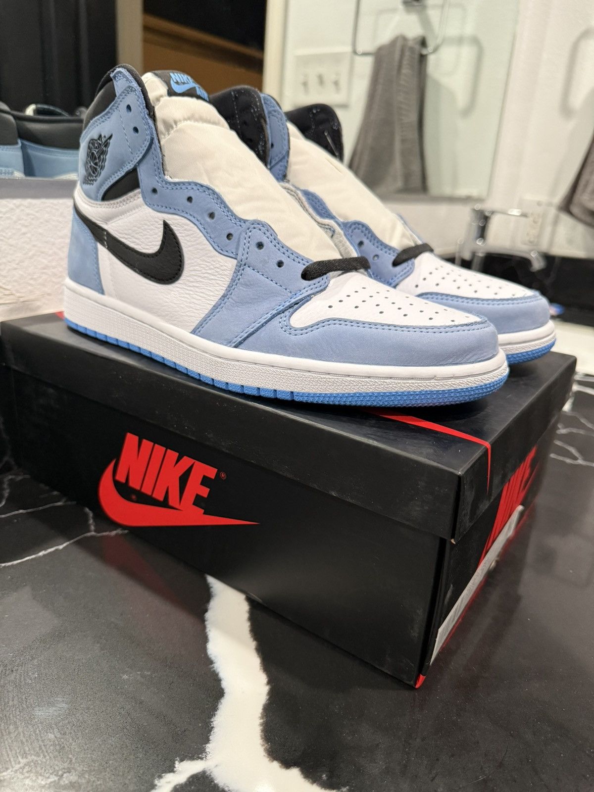 Nike Carolina blue Jordan 1s Size US 9.5 / EU 42-43 - 4 Thumbnail