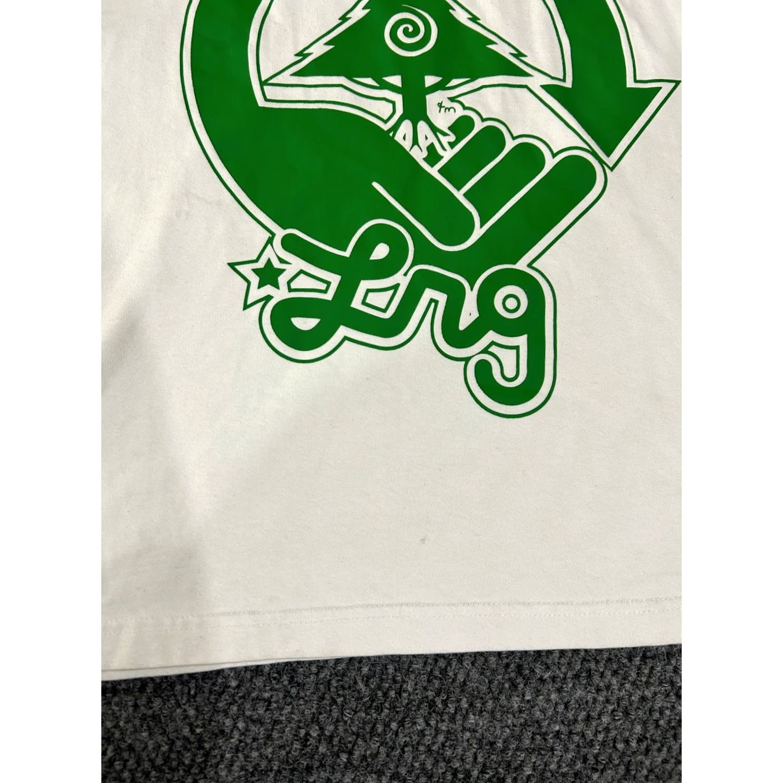 Round Two Round Two T-Shirt Mens M White Colorful Logo Dog Streetwear Crew Neck Short Sleeve Regular Fit Cotton Blend Polyester Size US M / EU 48-50 / 2 - 3 Thumbnail