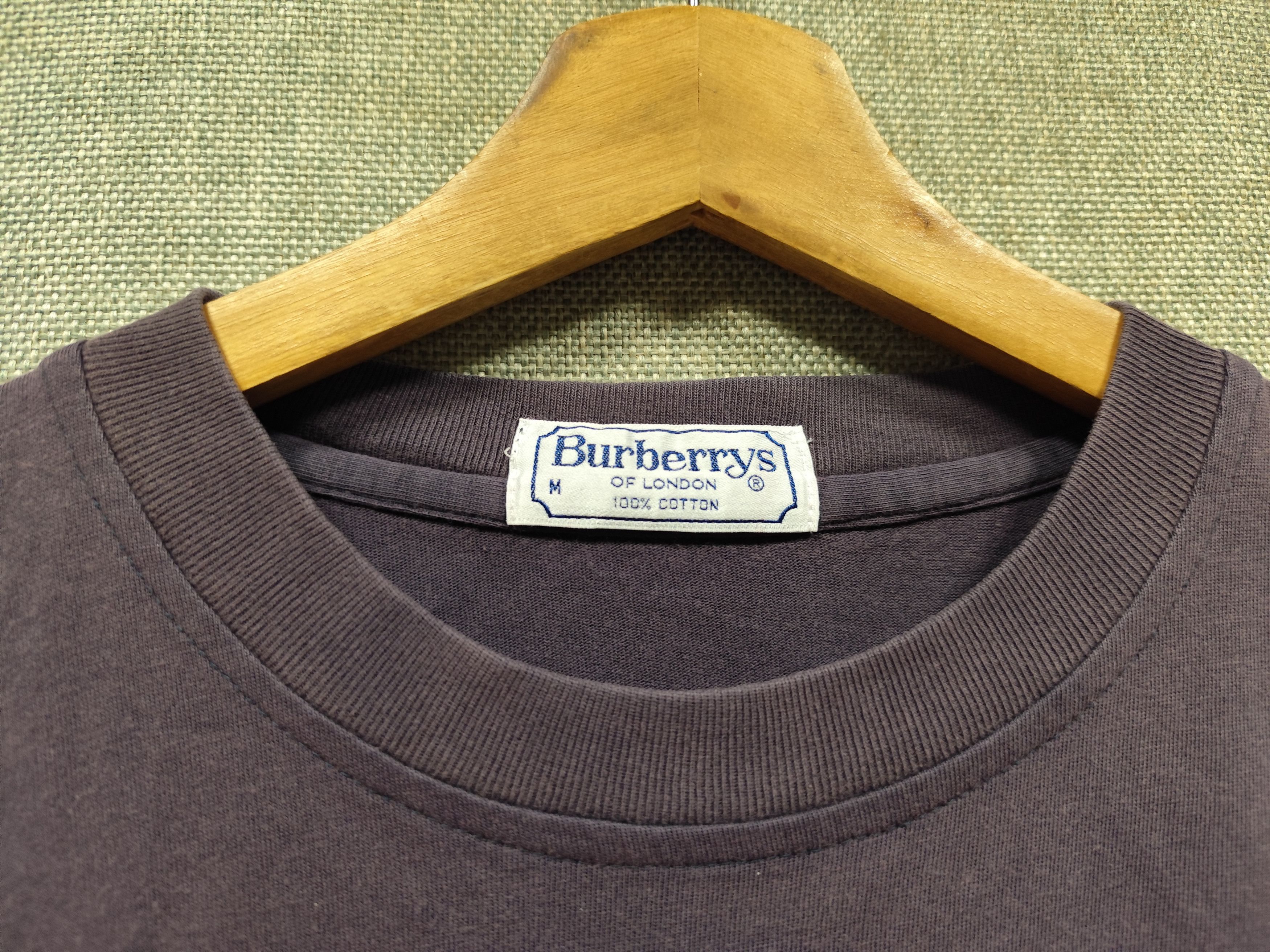Burberry Vintage 90s t shirt burberry spellout multicolour Size US M / EU 48-50 / 2 - 3 Thumbnail