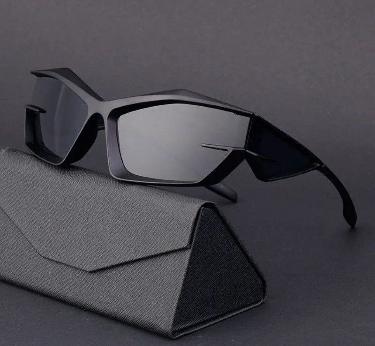 Other Batman Style All Black Sunglasses Size ONE SIZE - 1 Thumbnail