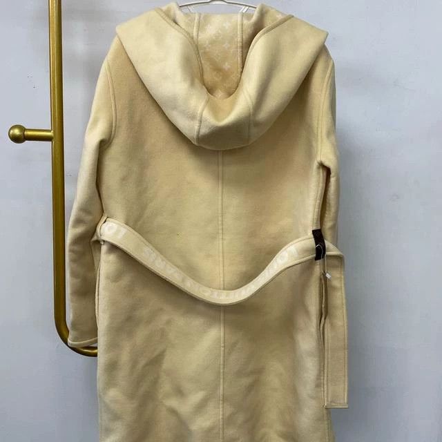 Louis Vuitton Louis Vuitton Old-print bathrobe with goose-yellow cashmer Size M / US 6-8 / IT 42-44 - 2 Thumbnail