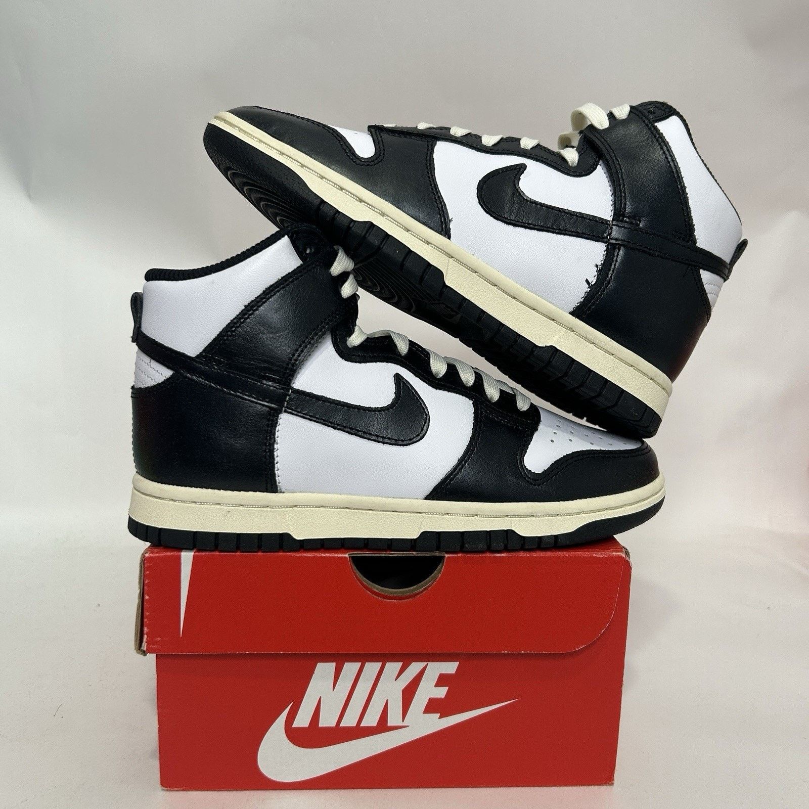 Nike Nike Dunk High PRM WMNS “Vintage Panda” DQ8581-100 Size US 6 / IT 36 - 1 Thumbnail