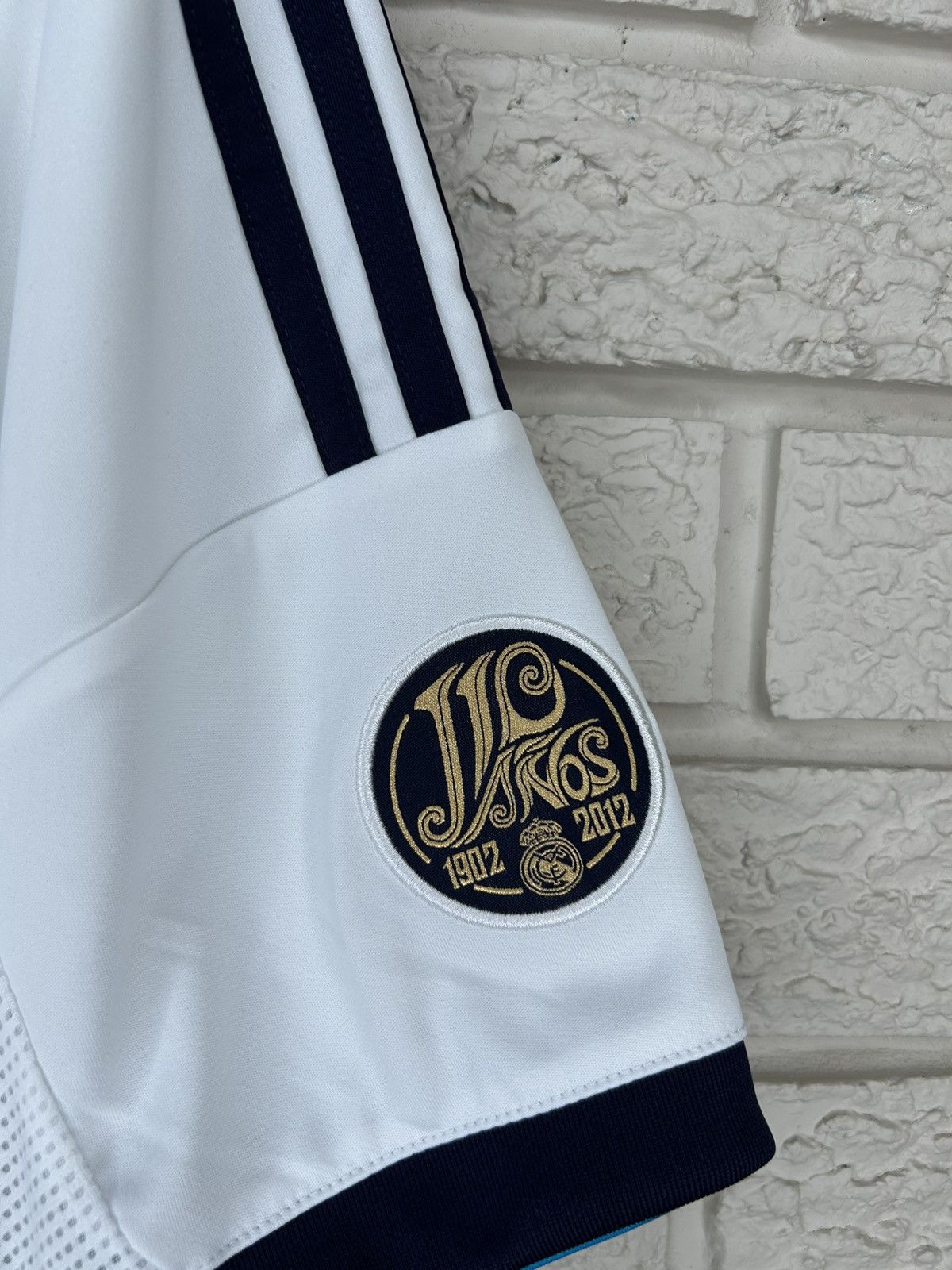 Adidas Adidas Real Madrid 2012 Home Jersey Size US L / EU 52-54 / 3 - 10 Thumbnail