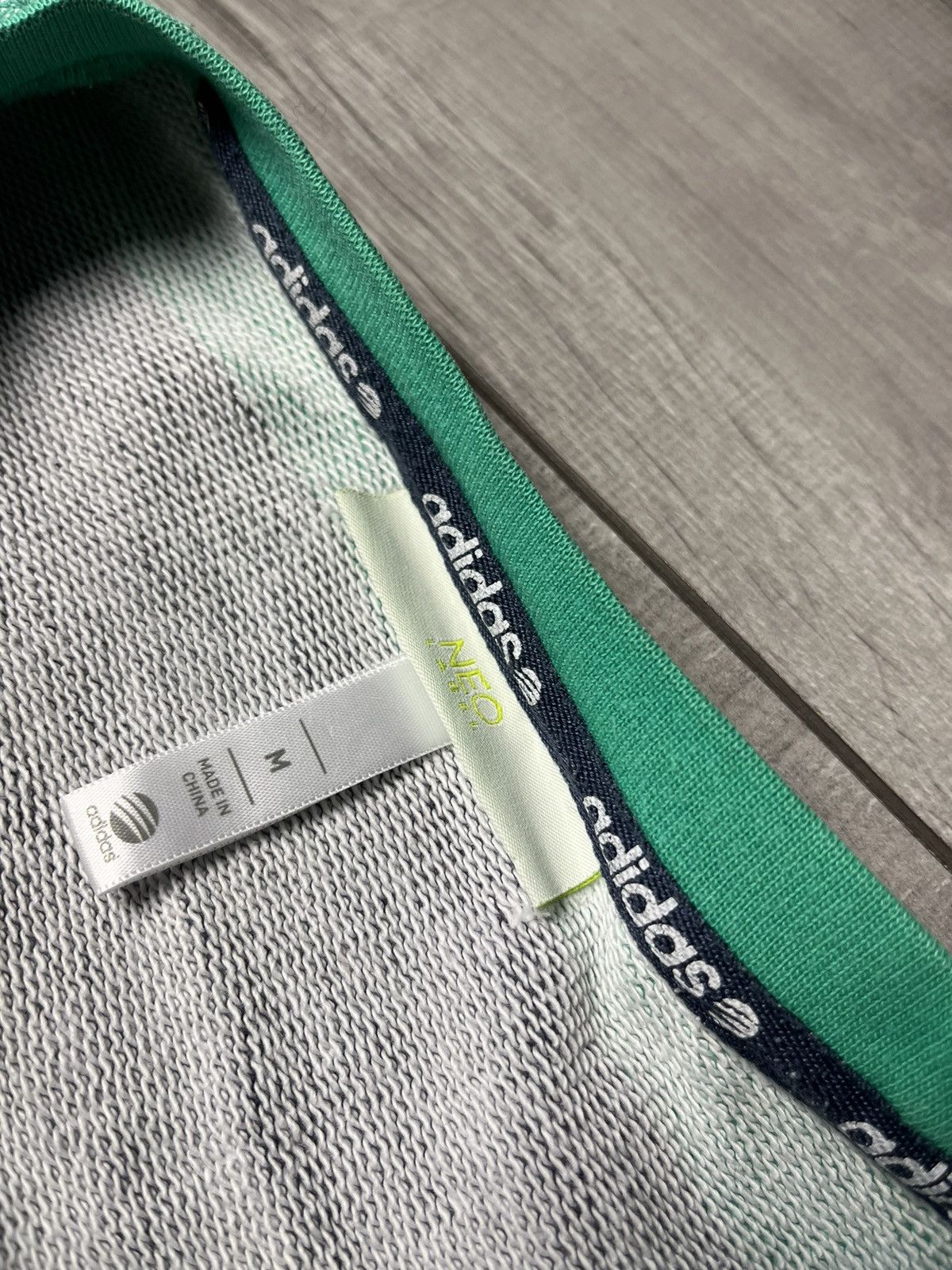 Adidas Adidas neo sweatshirt size medium Size US M / EU 48-50 / 2 - 4 Thumbnail
