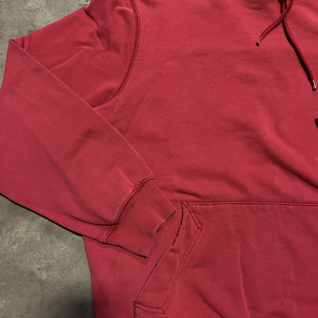 Nike Vintage Nike Mini Swoosh Hoodie Sweatshirt Faded Boxy Red Size US L / EU 52-54 / 3 - 9 Thumbnail
