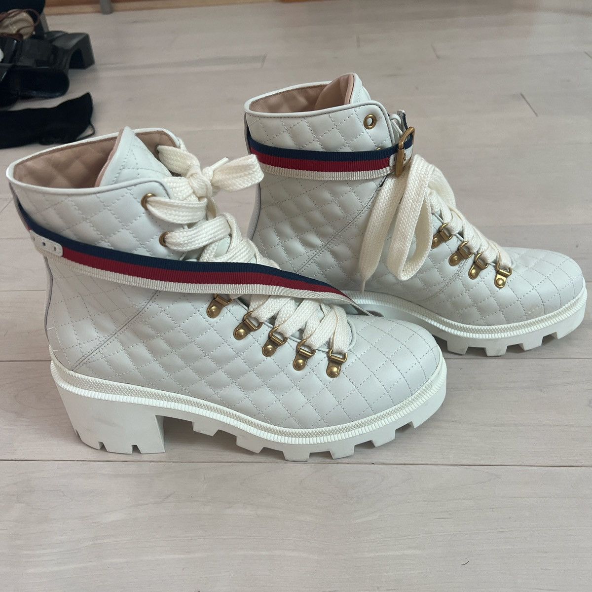 Gucci Woman’s White Gucci boots Size US 10 / IT 40 - 2 Thumbnail
