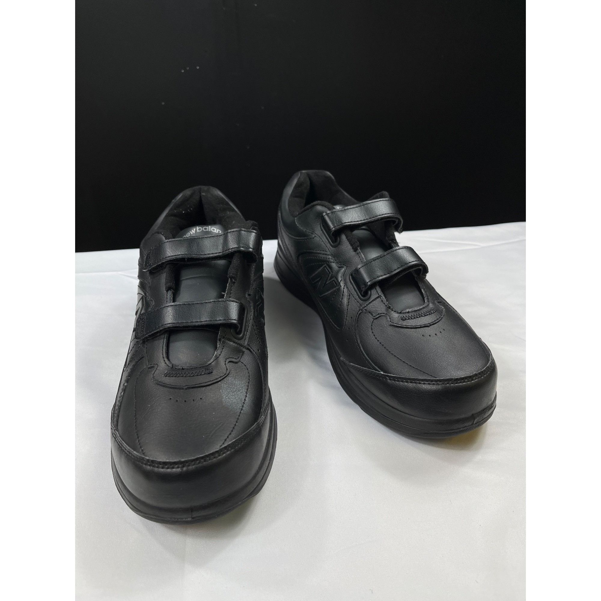New Balance Mens 577 Black Leather Walking Shoes Size 12 SKU
