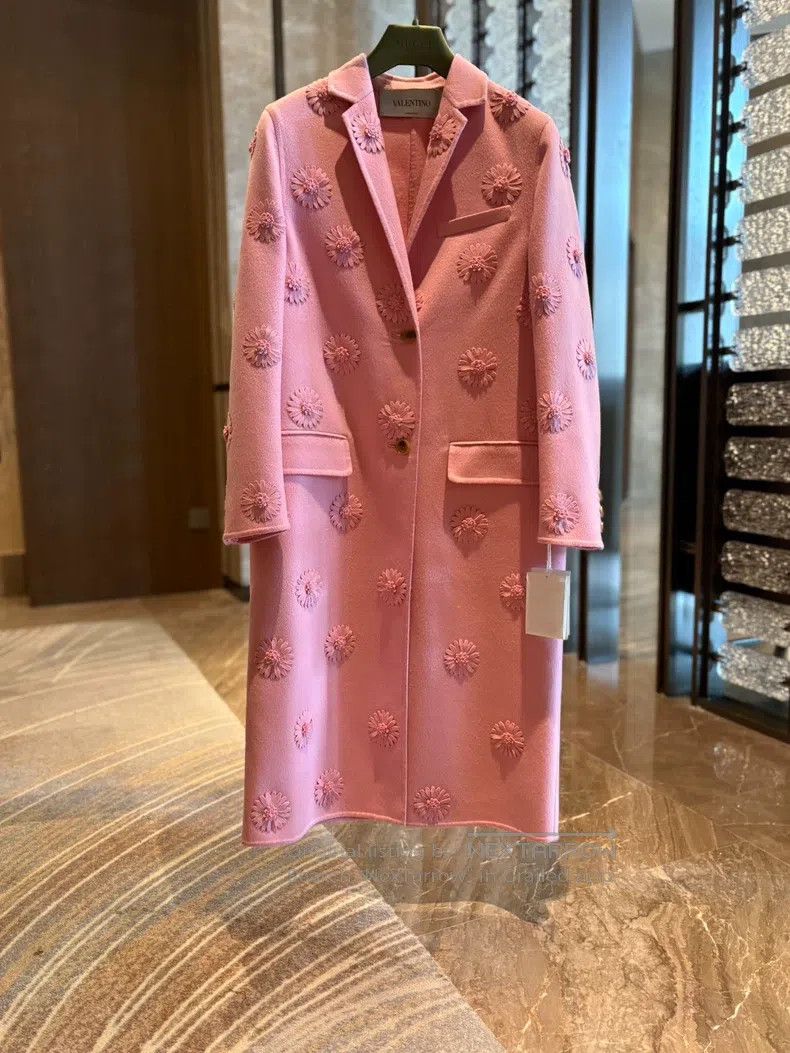 Valentino Valentino Three-dimensional wool coat Size S / US 4 / IT 40 - 1 Thumbnail