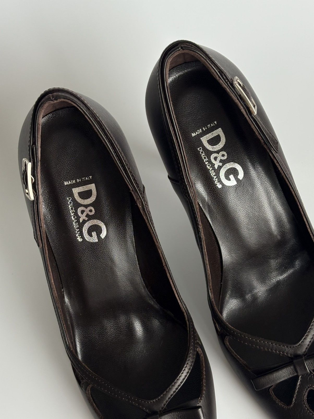 Dolce & Gabbana Dolce & Gabbana Cutout Bow Heels Dark Brown Leather37 US 7 Size US 7 / IT 37 - 5 Thumbnail