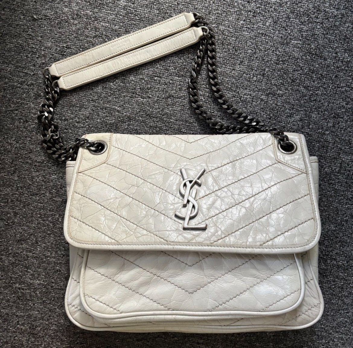 Saint Laurent Paris Saint Laurent Niki Medium Shoulder Bag Size ONE SIZE - 3 Thumbnail