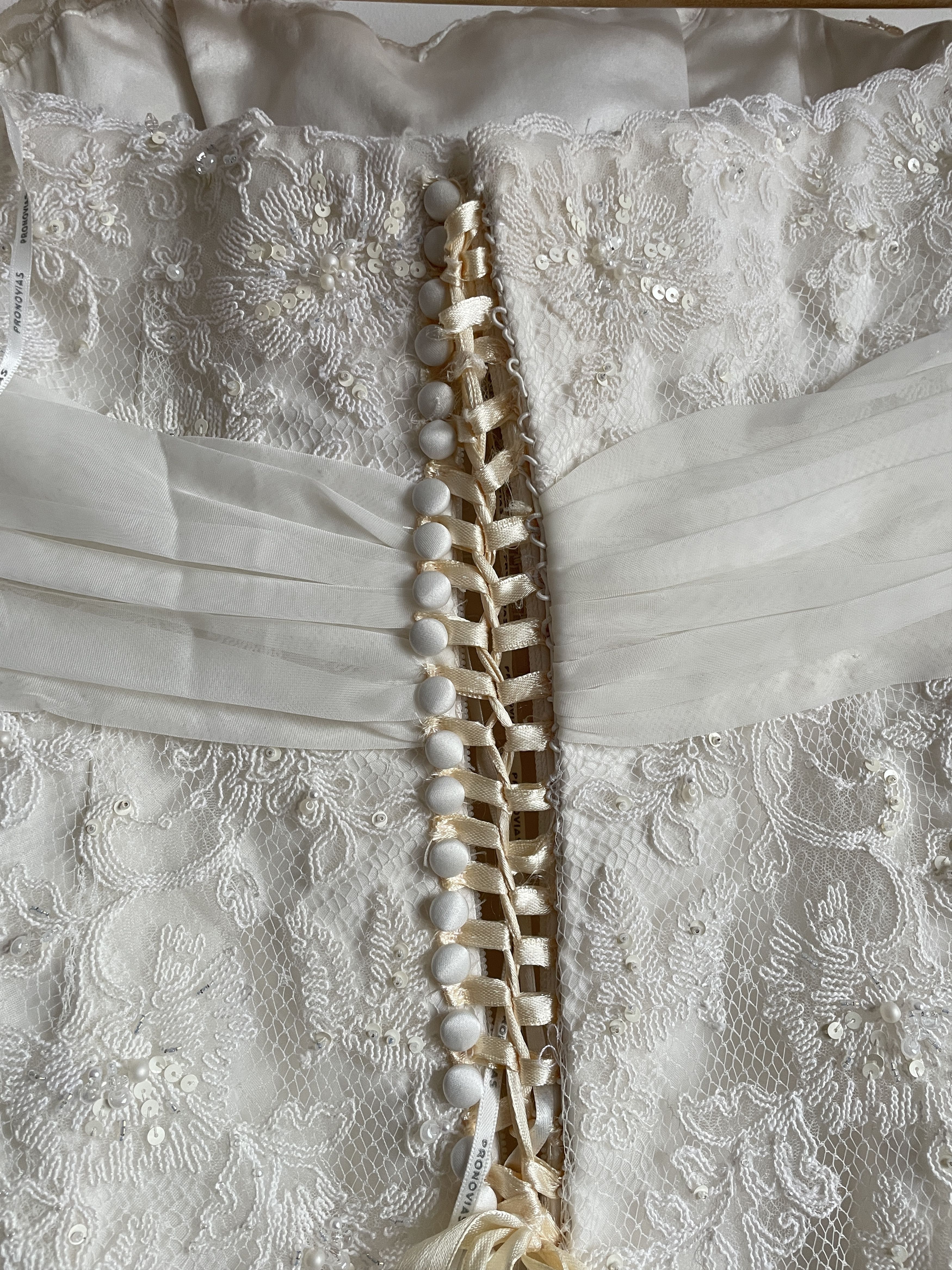 Other Pronovias Barcelona Strapless ALine Laces Wedding Dress Gown Size XL / US 12-14 / IT 48-50 - 12 Thumbnail