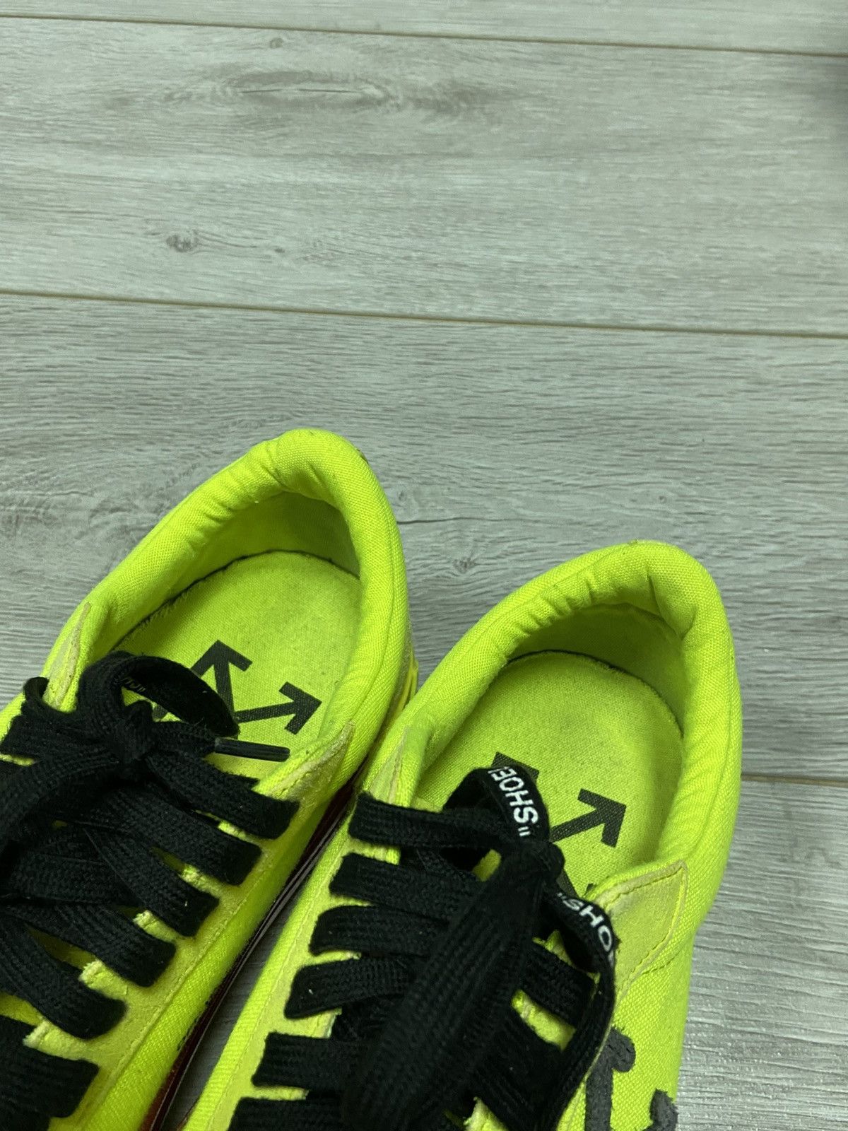 Off-White Off-White 2013 green vulcanized Virgil Abloh arrows shoes 42 Size US 9 / EU 42 - 13 Thumbnail