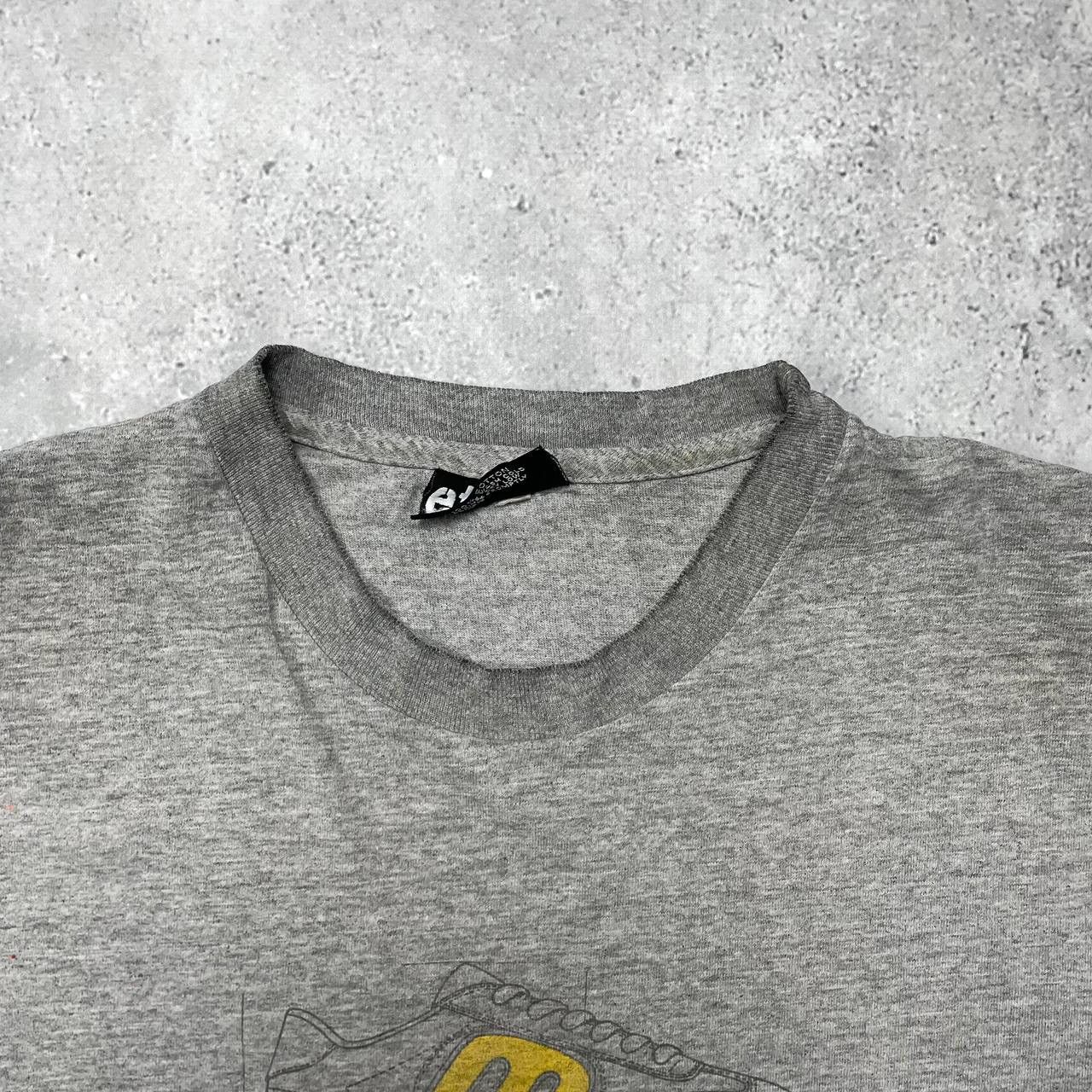 Vintage Vintage 90s Etnies Icon Promo Shoes Trashed T Shirt Gray Size US L / EU 52-54 / 3 - 5 Thumbnail