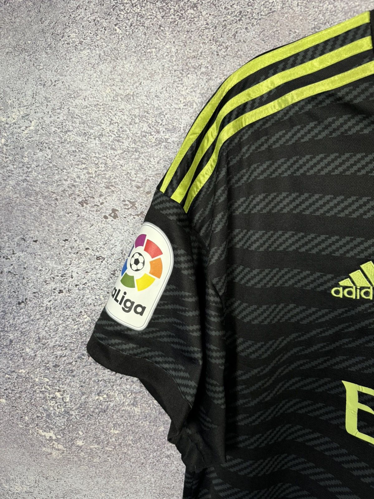 Other Vintage Real Madrid 2022/23 Third Soccer Jersey 4XL Size US XXL / EU 58 / 5 - 4 Thumbnail