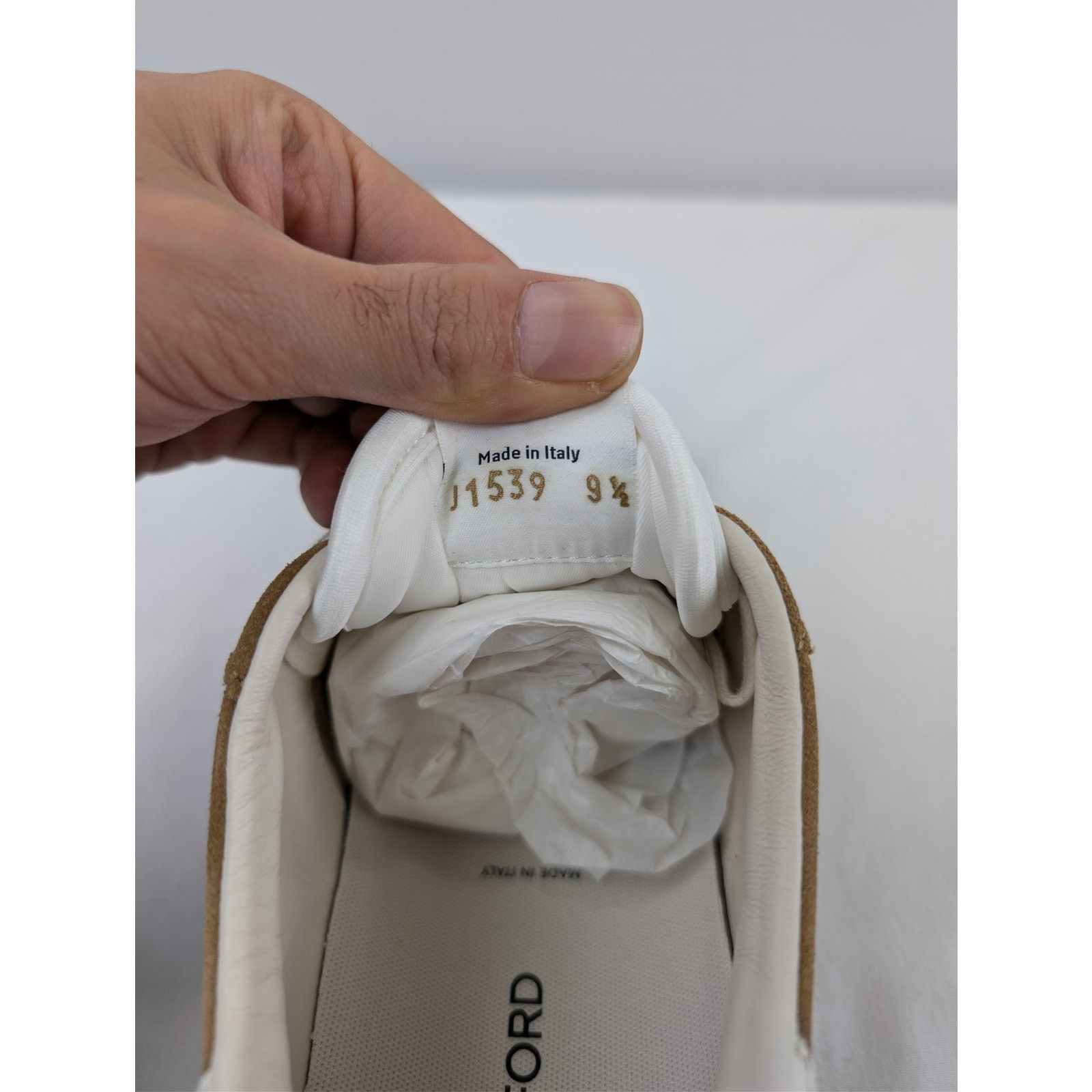 Tom Ford o1rshd1 Terence low-top sneakers in tan suede/white leather Size US 9.5 / EU 42-43 - 16 Thumbnail