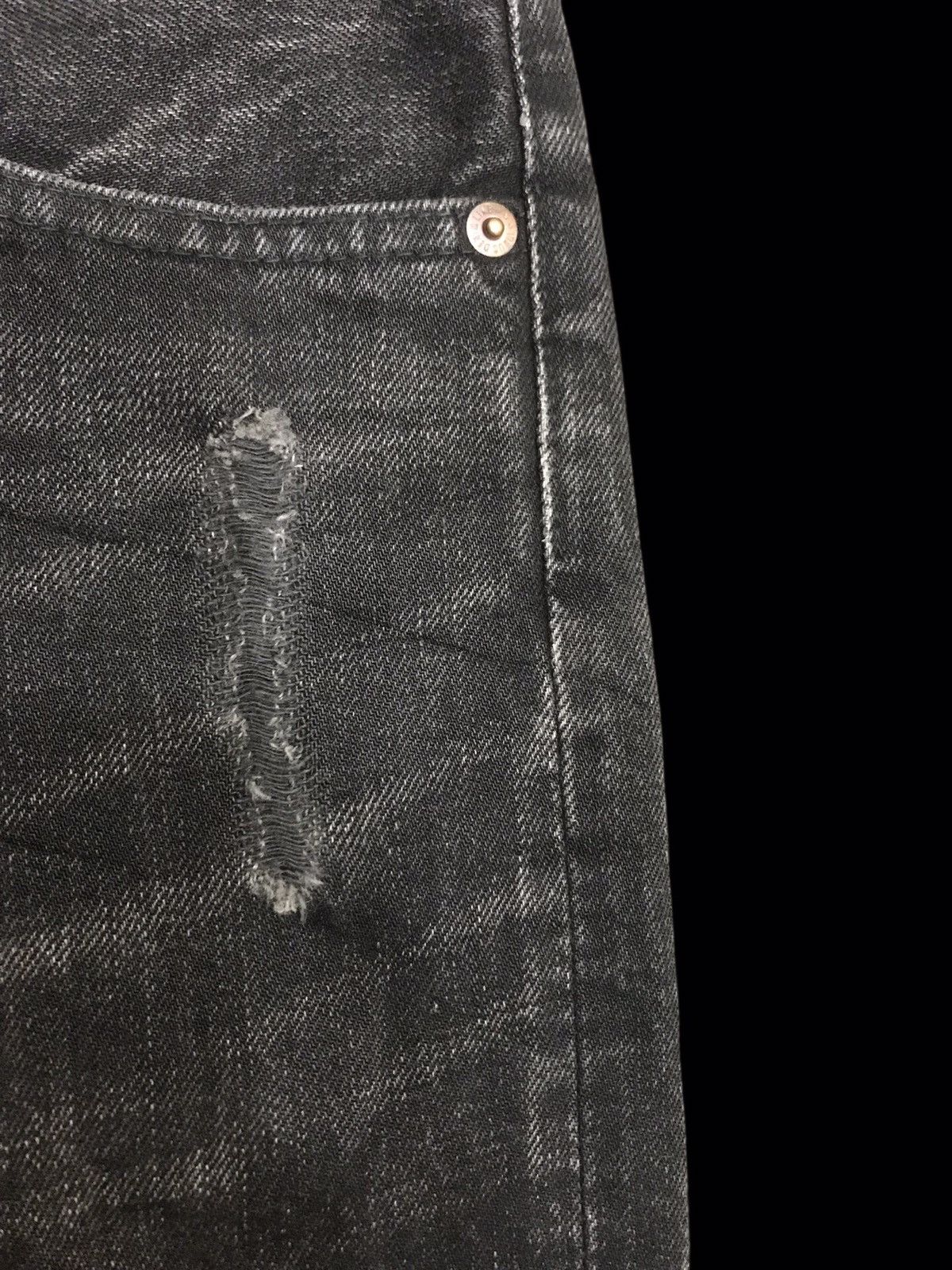 Japanese Brand 💥ARCHIVAL💥VERY RARE BLACK WASH VIRUS DISTRESSED DENIM F212 Size US 32 / EU 48 - 10 Thumbnail