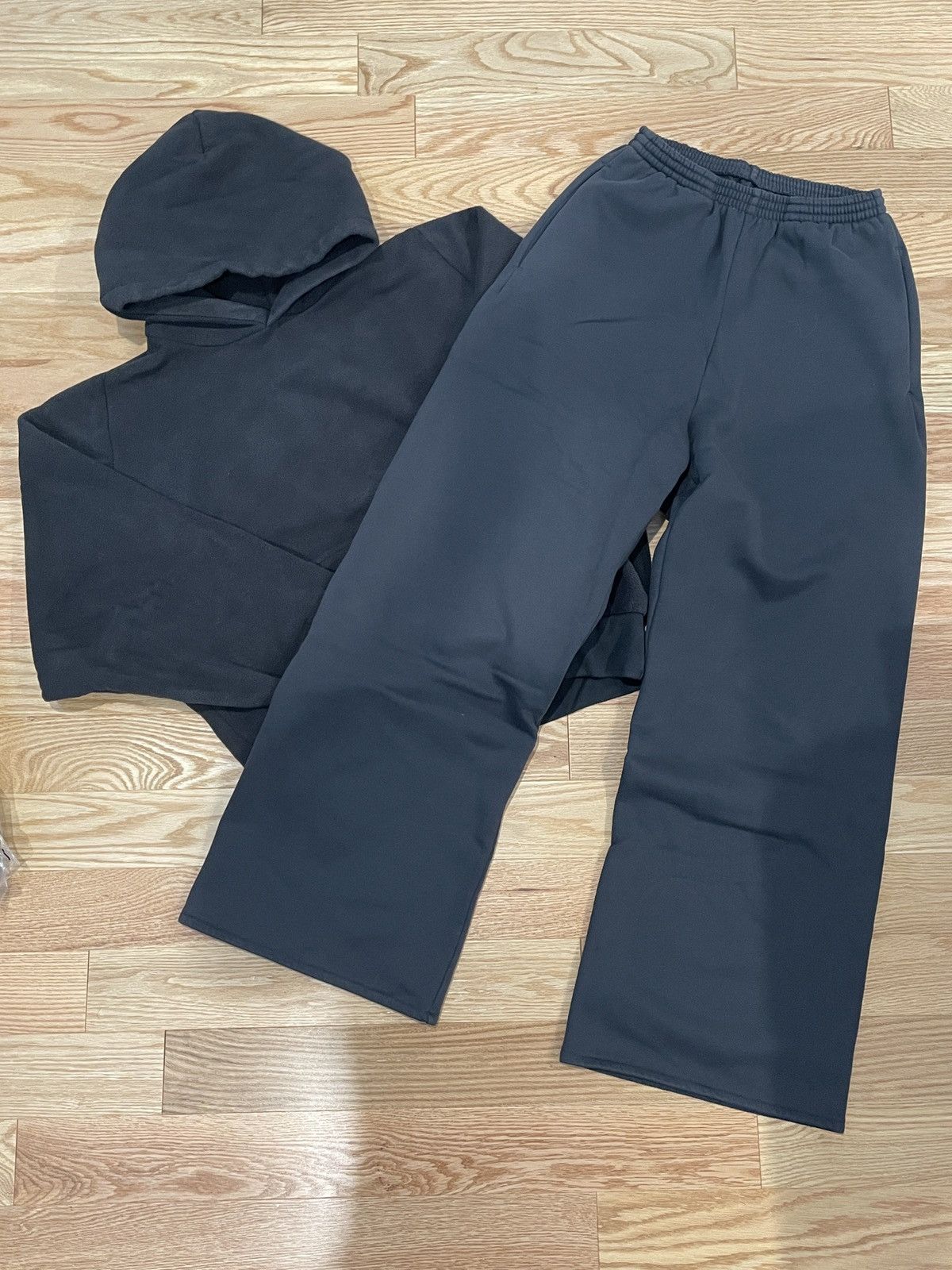 Balenciaga × Gap × Kanye West Yeezy Gap Black Polar Fleece Sweatsuit Large & Medium Size US L / EU 52-54 / 3 - 2 Thumbnail