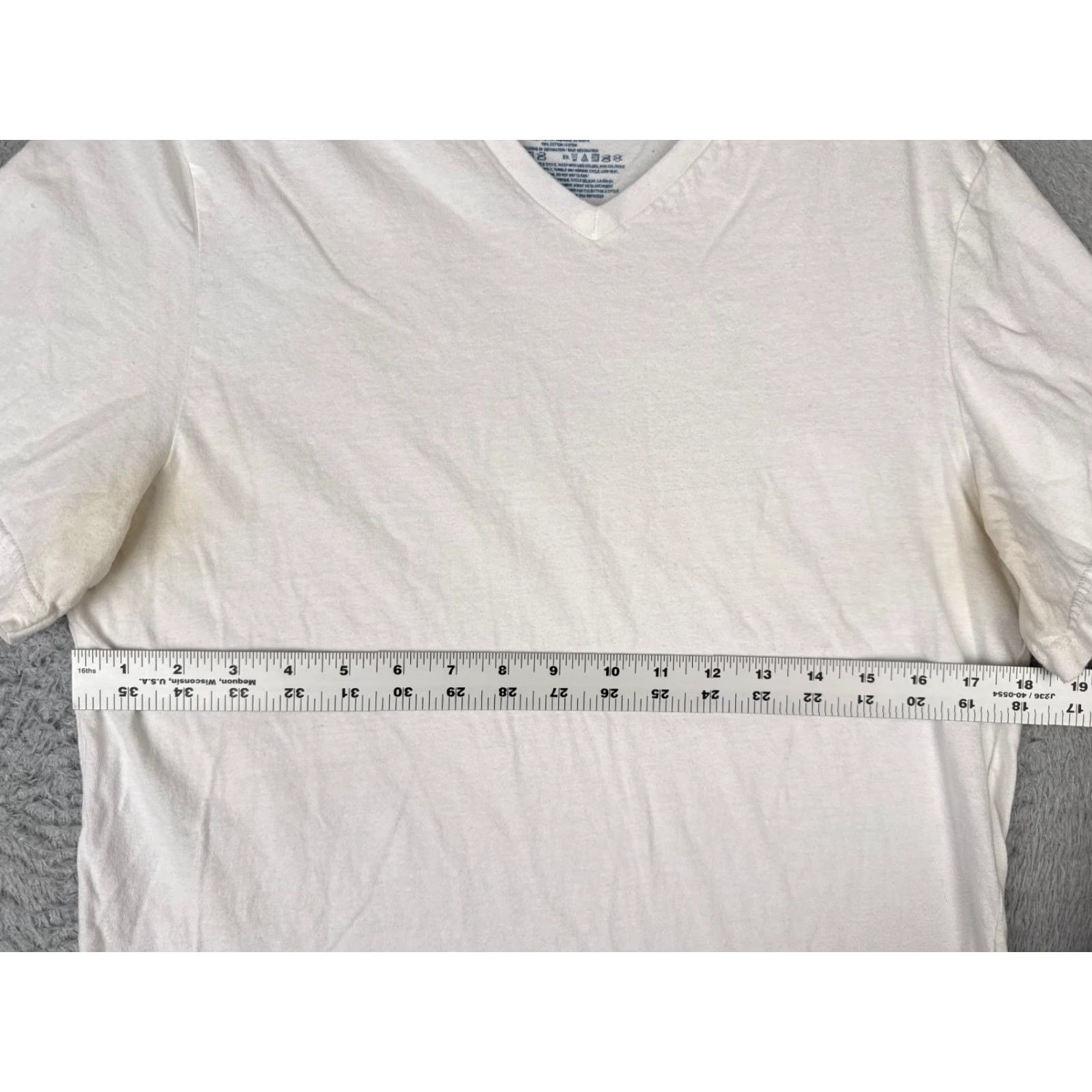 Tommy Hilfiger Tommy Hilfiger Shirt Adult Medium White Short Sleeve V-Neck 100% Cotton READ Size US M / EU 48-50 / 2 - 7 Thumbnail
