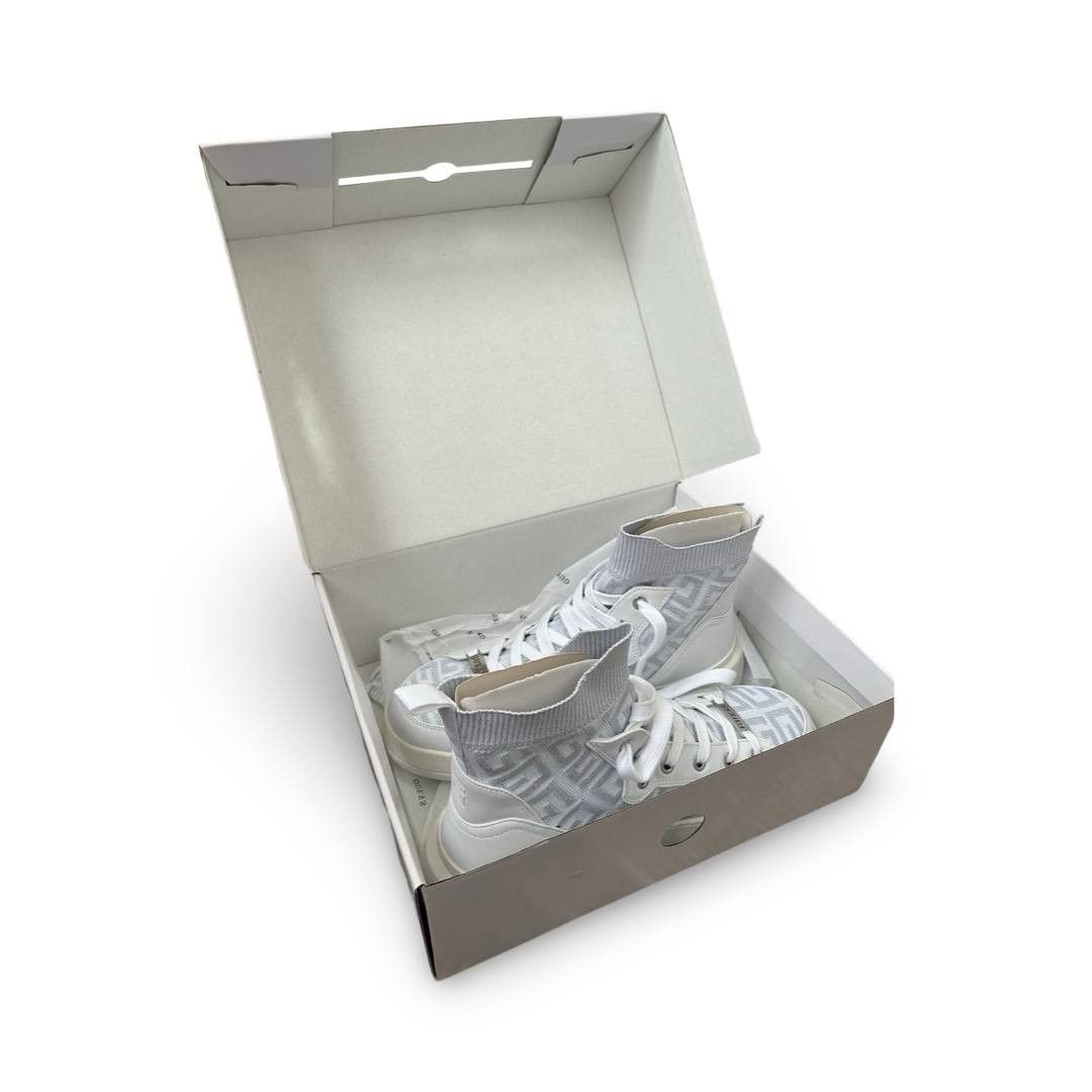 Guess GUESS Manney #44 Size US 9 / EU 42 - 1 Thumbnail