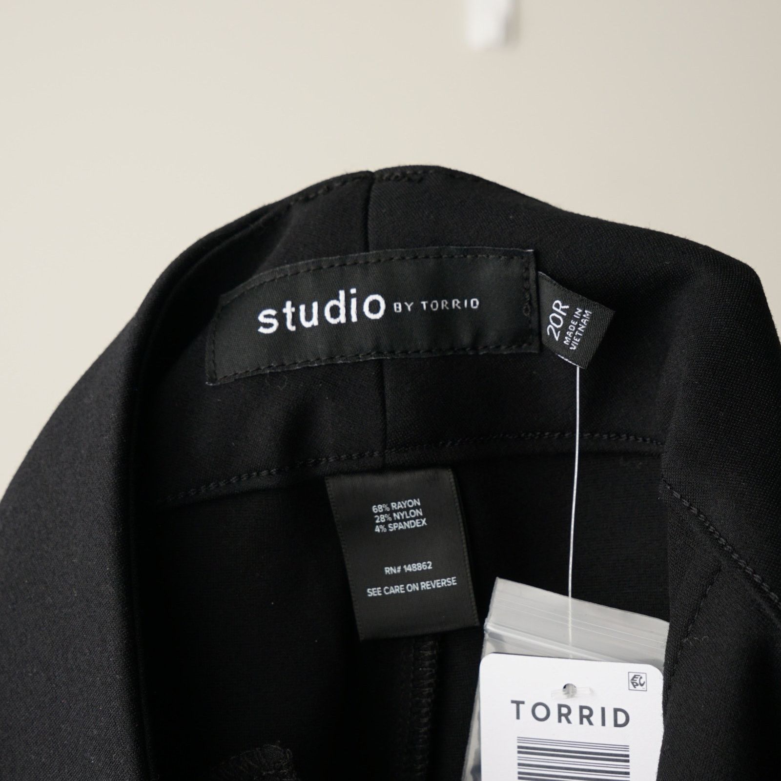Torrid Torrid Trouser Slim Boot Studio Luxe Ponte Mid-Rise Pant NWT Size 42" / US 20 - 6 Thumbnail