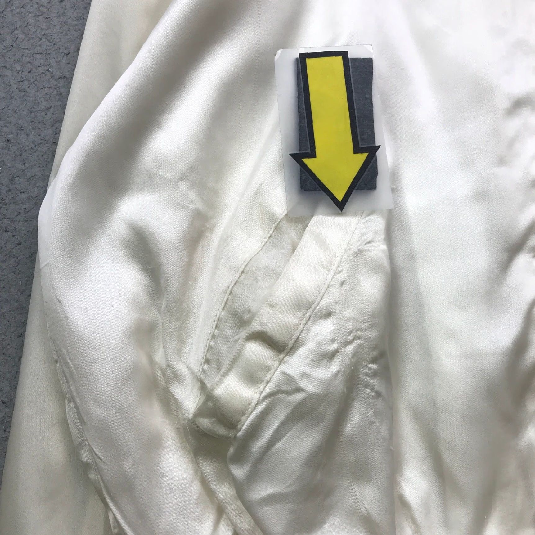 Holloway VINTAGE Holloway Jacket Bomber Mens L White Red 80s Shrine Club Full Zip Pockets Nylon Lined Short Sleeve Pattern Solid Size US L / EU 52-54 / 3 - 7 Thumbnail
