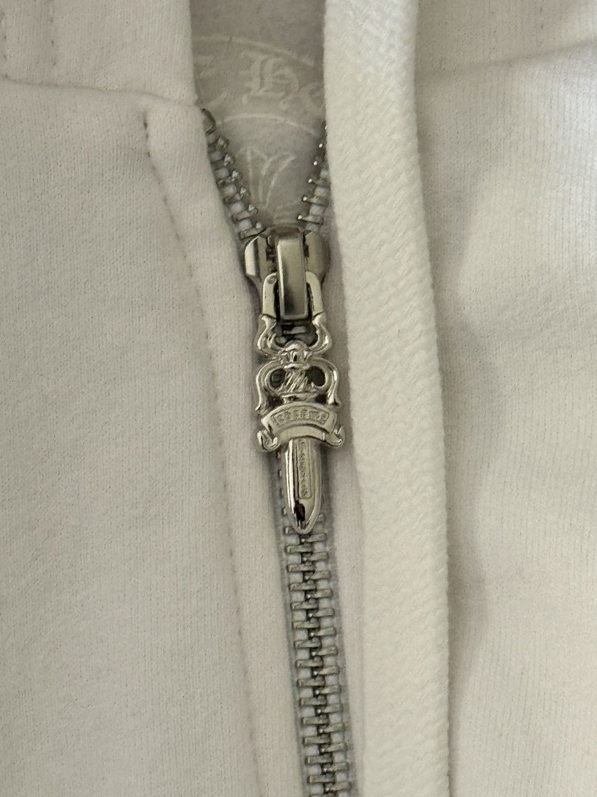 Chrome Hearts Chrome Hearts White Vert Logo Zip Size XL Size US XL / EU 56 / 4 - 3 Thumbnail