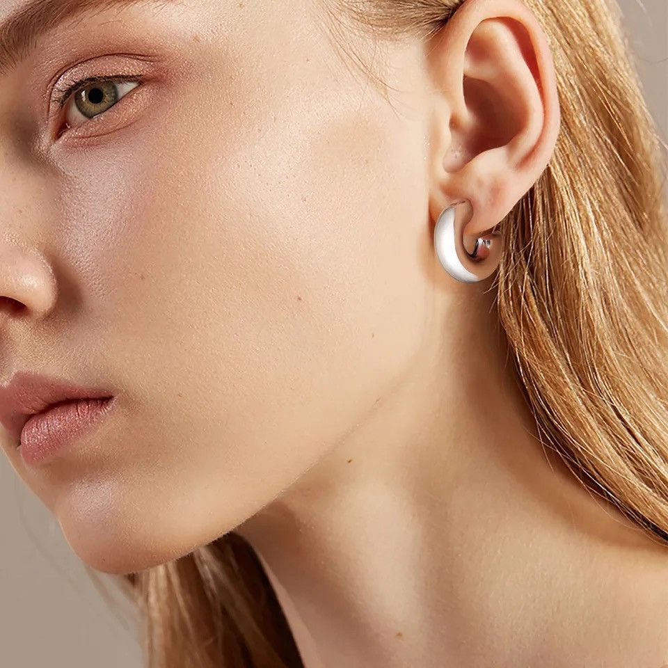 Other Bold C Shaped Hoop Earrings Size ONE SIZE - 3 Thumbnail