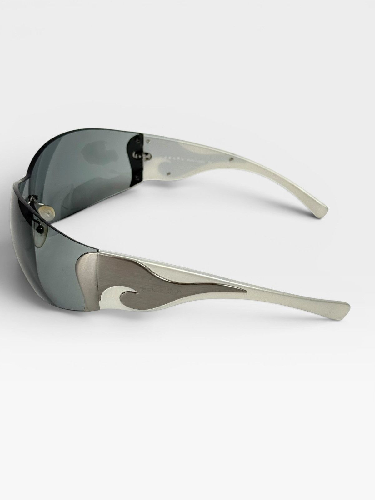 Prada Y2K PRADA CHROME WAVE SUNGLASSES Size ONE SIZE - 4 Thumbnail
