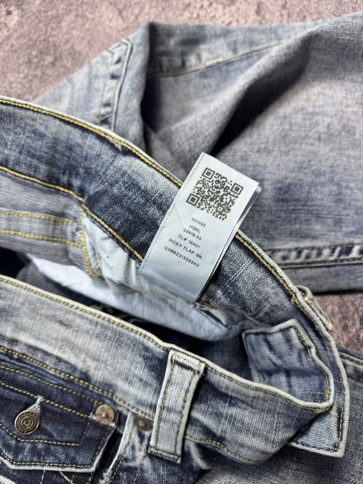 True Religion True Religion "Ricky" Relaxed Straight Jeans Size US 32 / EU 48 - 6 Thumbnail