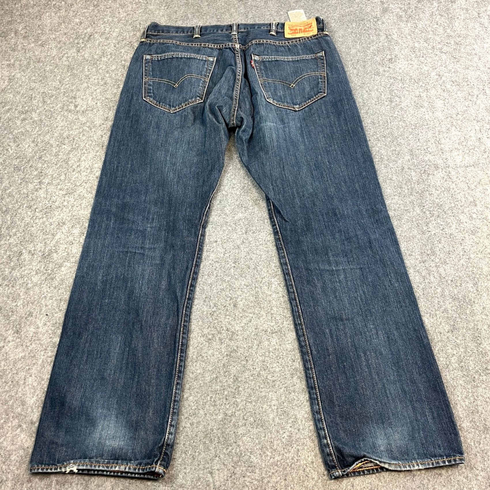 Levi's Levi's 501 Jeans Relaxed Straight 36 32 Denim Blue Button Fly Mens Regular Waist 36 Inseam 32 Vintage No Size US 36 / EU 52 - 2 Thumbnail