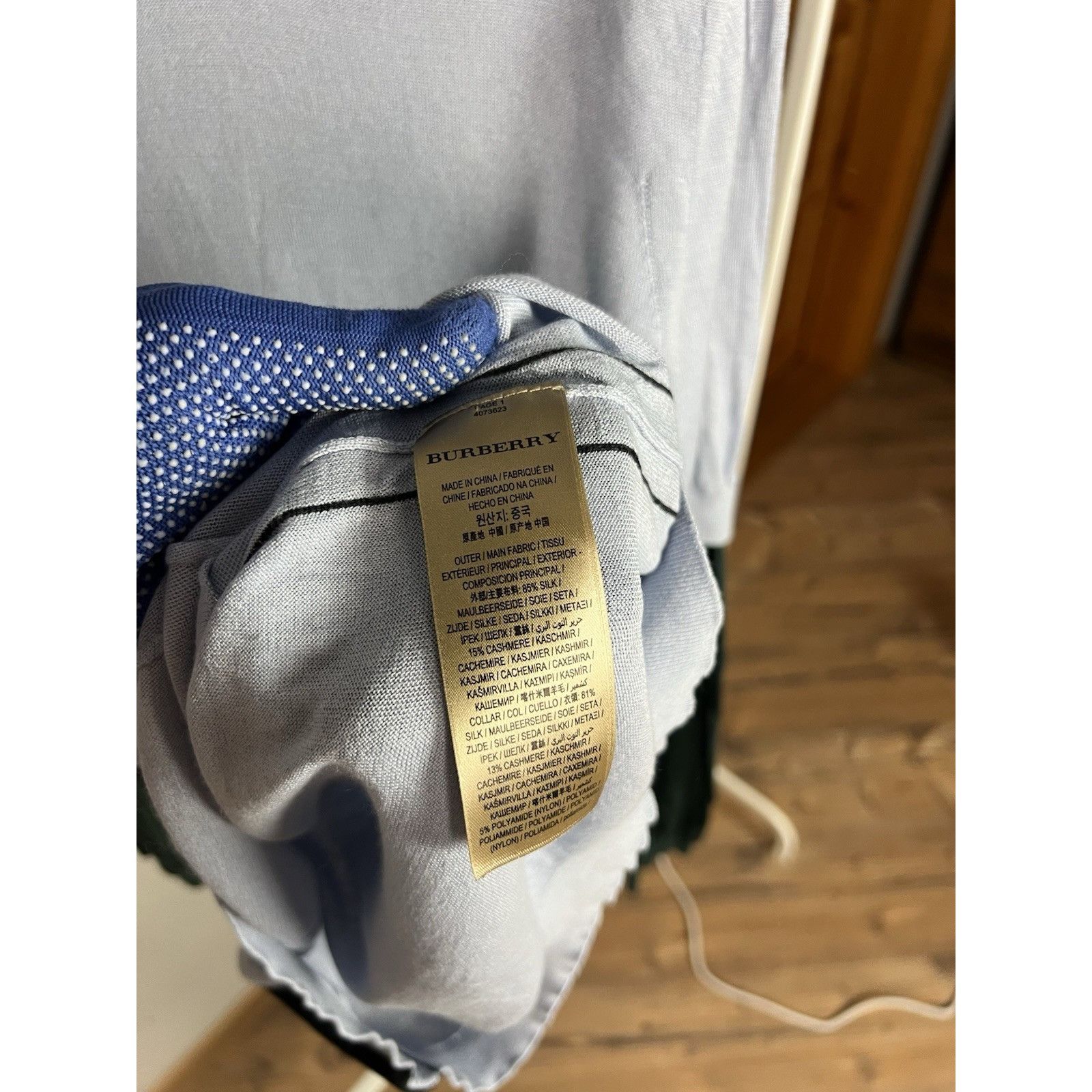 Burberry Burberry Mulberry Silk Cashmere Women`s Blue Turtleneck Swea Size US L / EU 52-54 / 3 - 10 Thumbnail