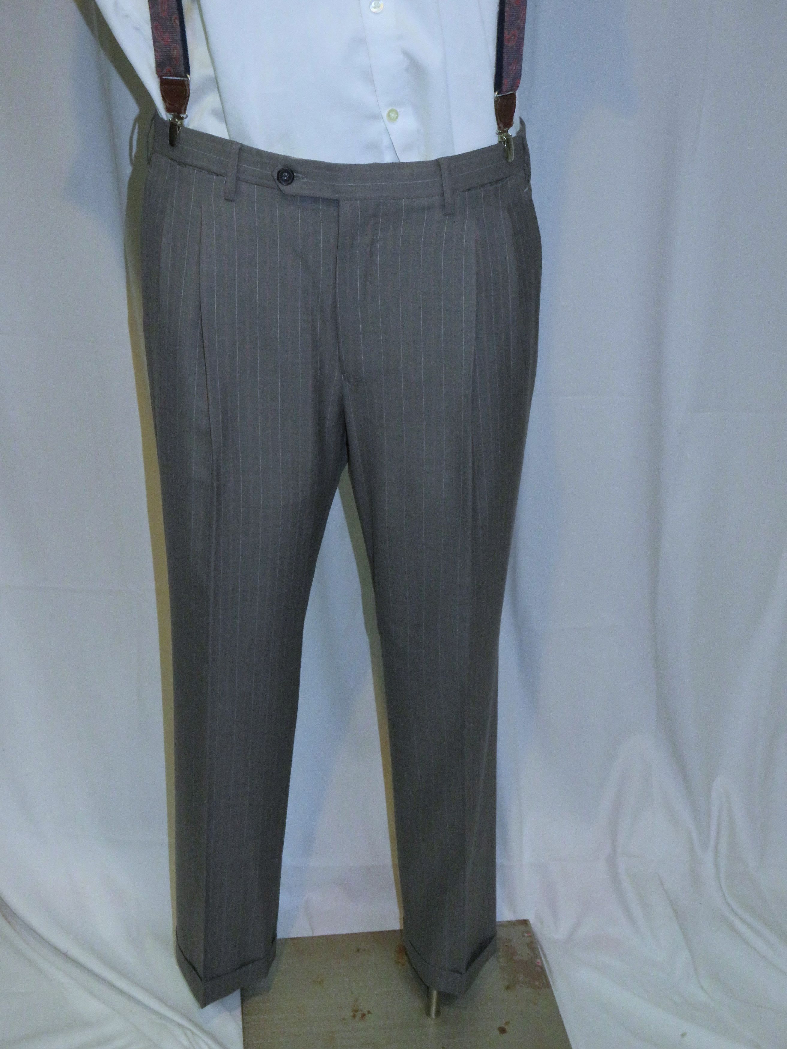 Other Marcello Vero Gray Striped Bespoke Two Button Suit 43R Size 42R - 14 Thumbnail